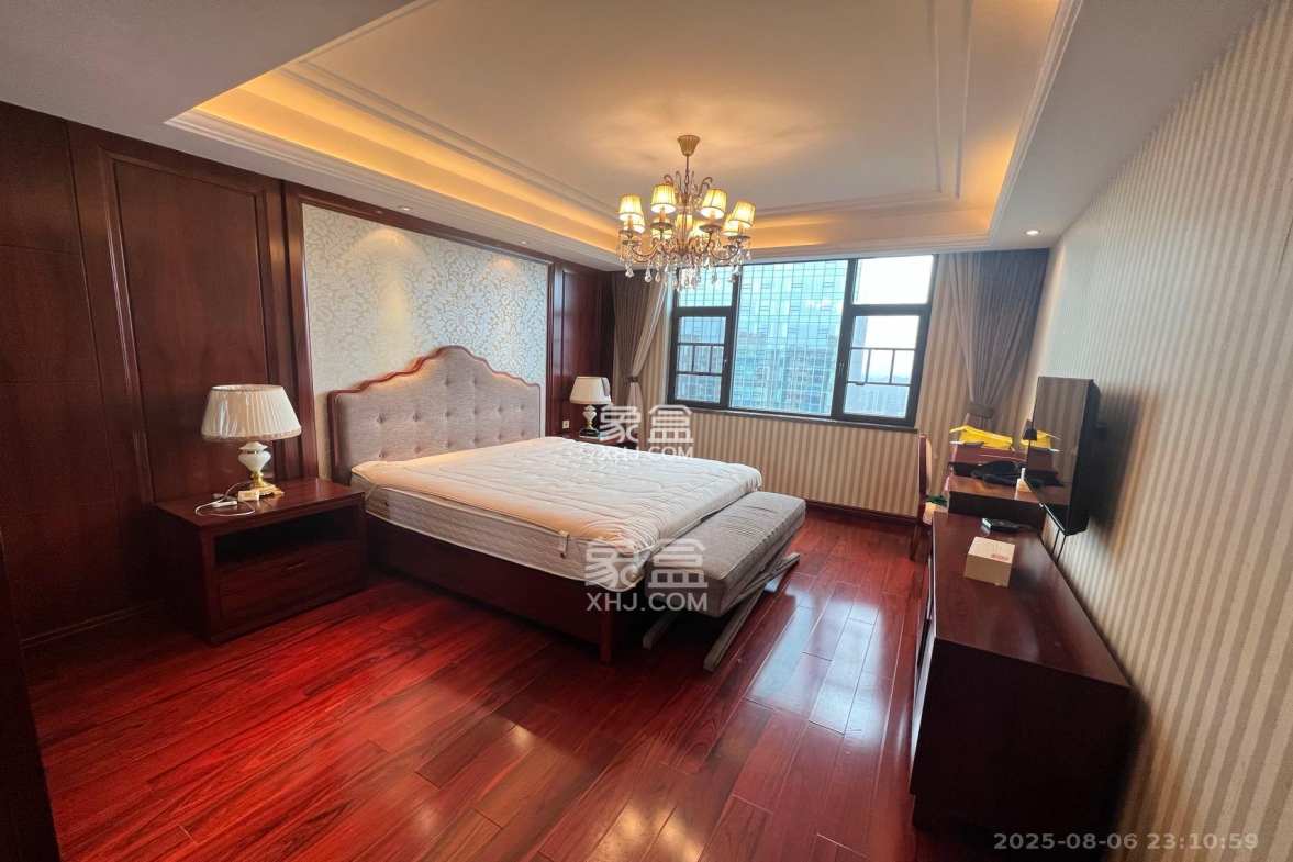 运达中央广场一、二期 3室2厅2卫 8500.0元/月 运达中央广场一、二期 3室2厅2卫 8500.0元/月室内图