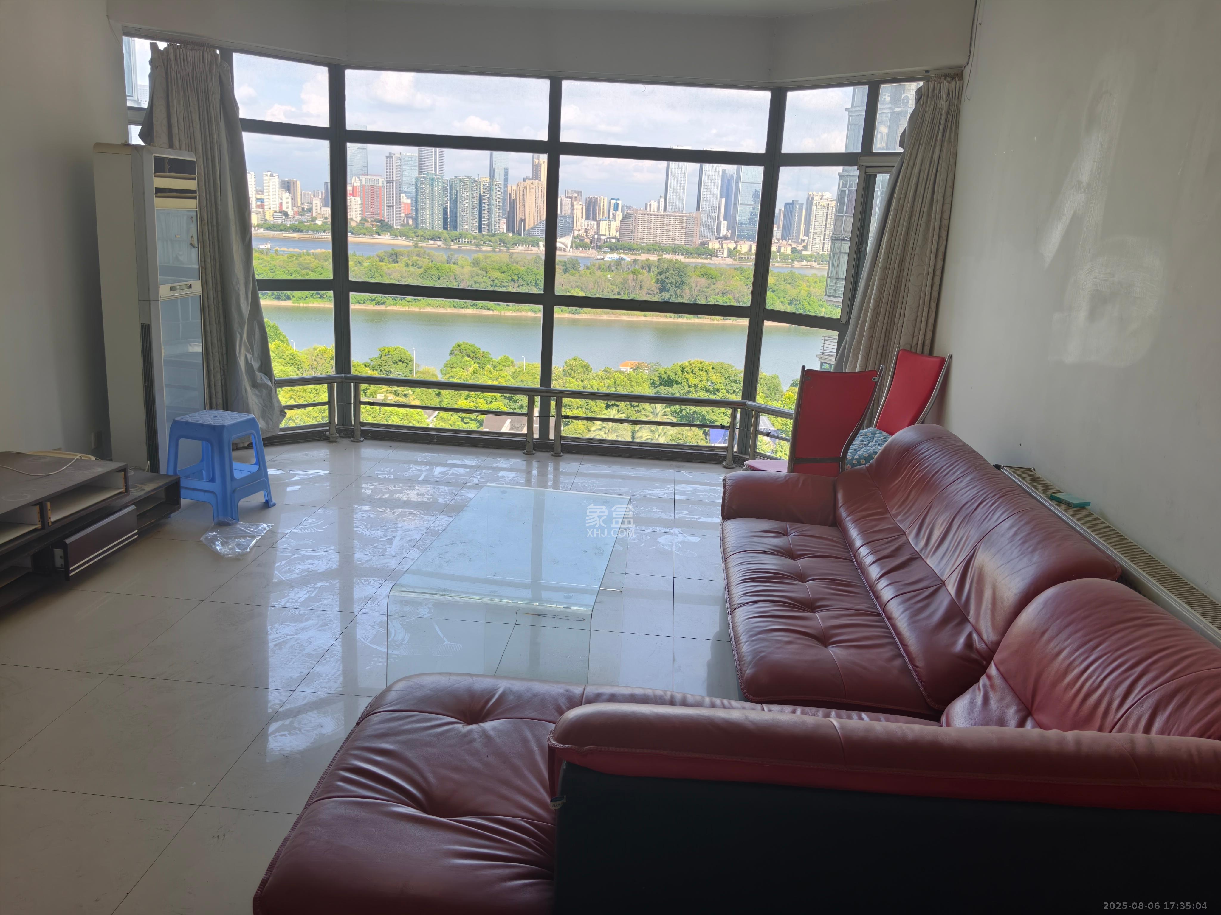 沁园春  3室2厅2卫    3200.0元/月 沁园春  3室2厅2卫    3200.0元/月