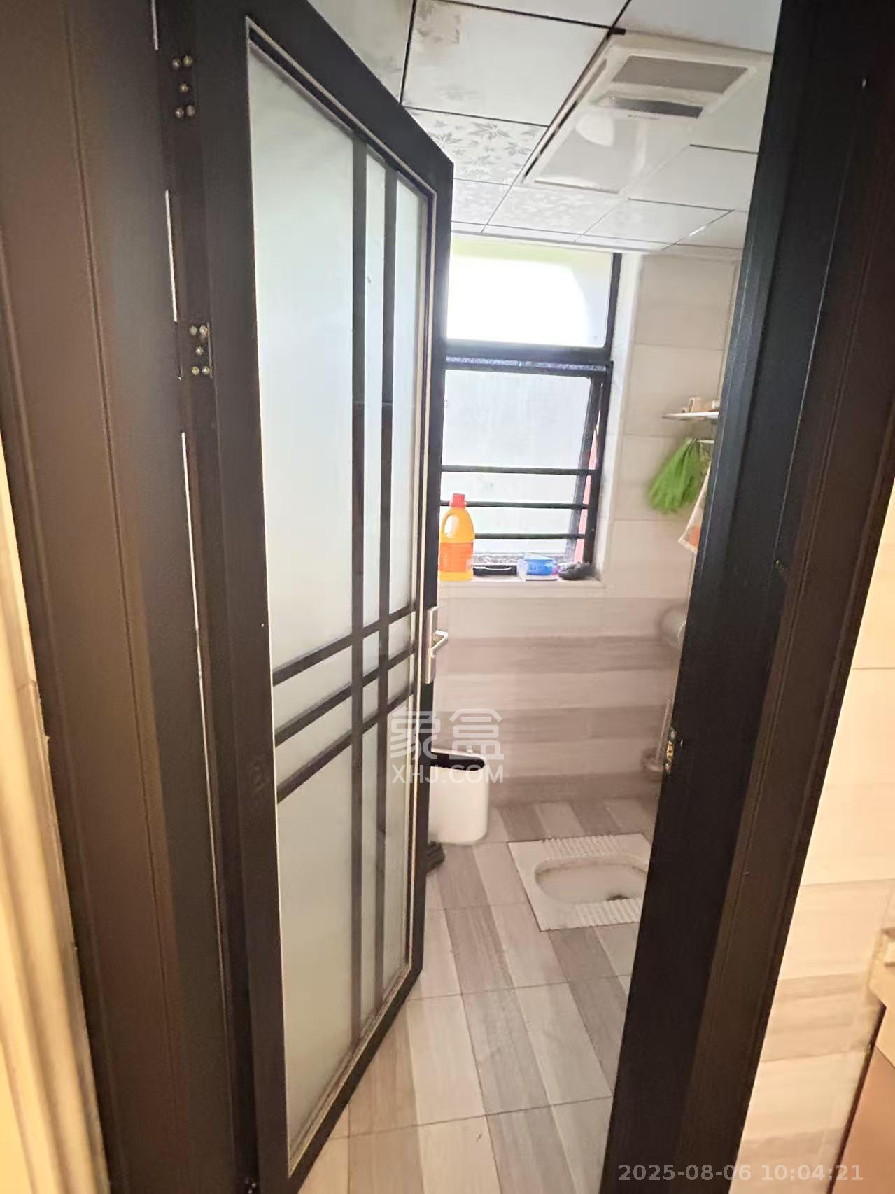 金谷豪庭 4室2厅2卫 2200.0元/月 金谷豪庭 4室2厅2卫 2200.0元/月室内图