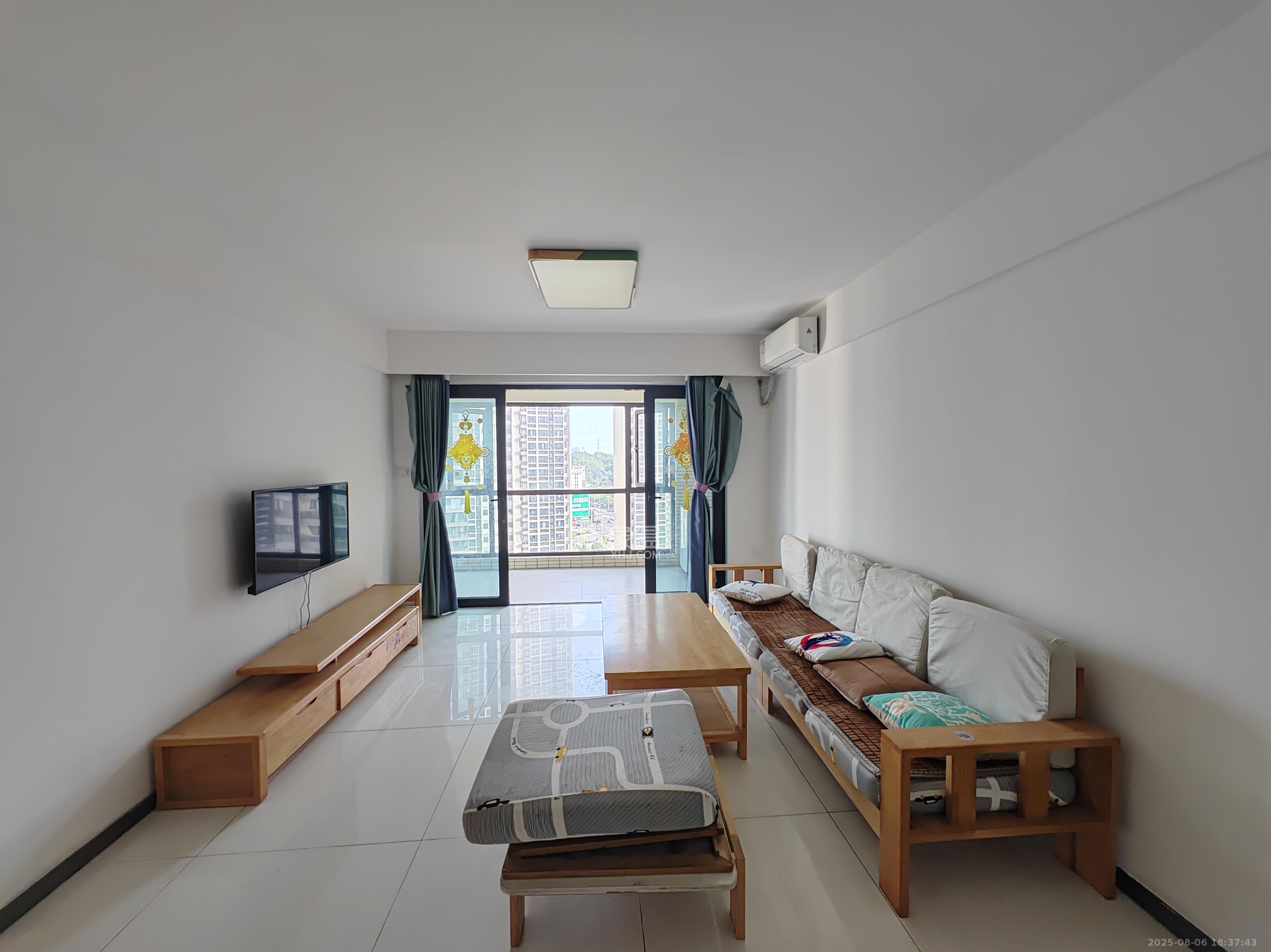 时代年华  3室2厅2卫    1900.0元/月 时代年华  3室2厅2卫    1900.0元/月