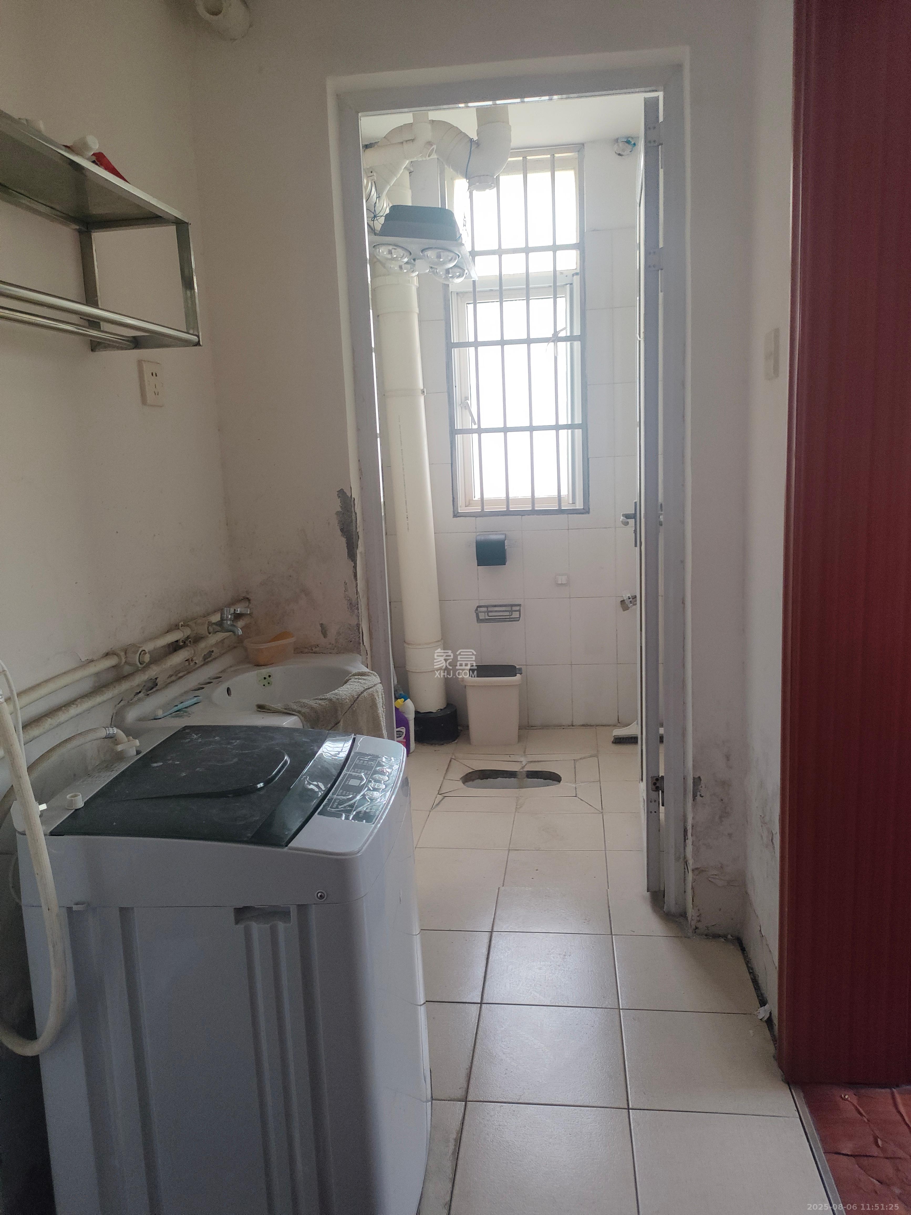 润芳园 1室1厅1卫 1500.0元/月 润芳园 1室1厅1卫 1500.0元/月室内图