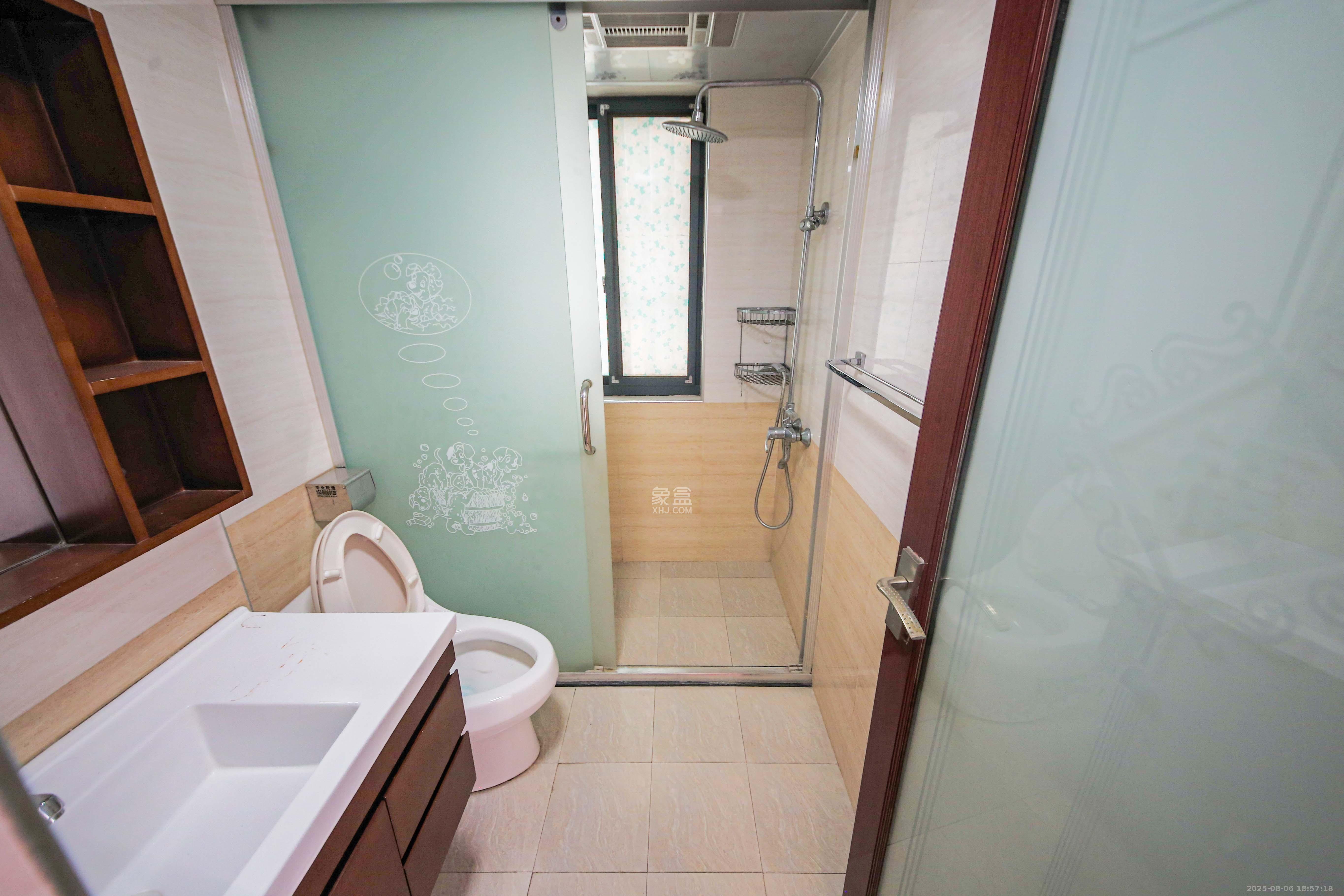 青园 3室2厅2卫 140.0万 青园 3室2厅2卫 140.0万卫生间