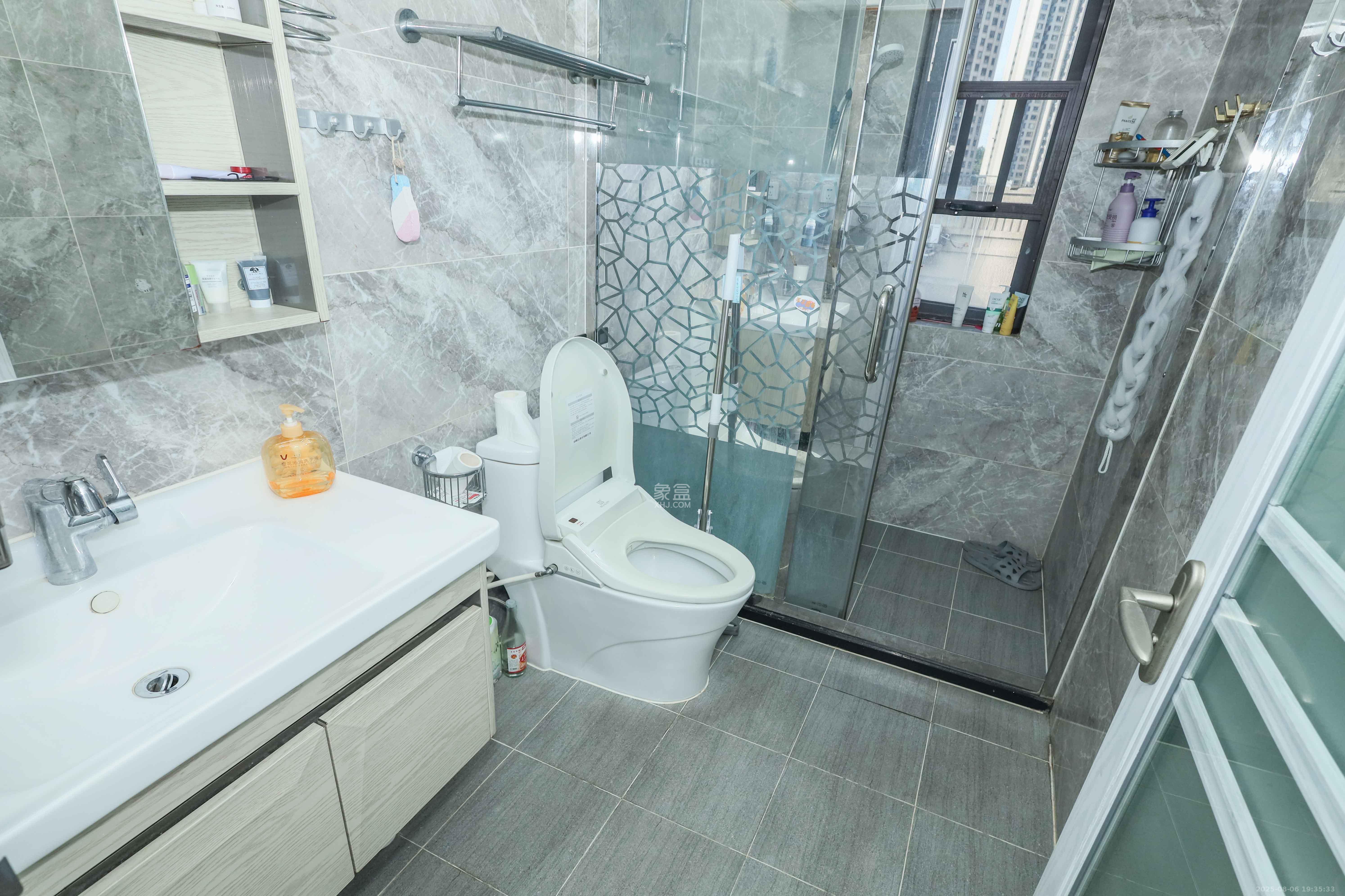 梅溪湖合能璞丽  2室2厅1卫    80.0万 梅溪湖合能璞丽  2室2厅1卫    80.0万卫生间