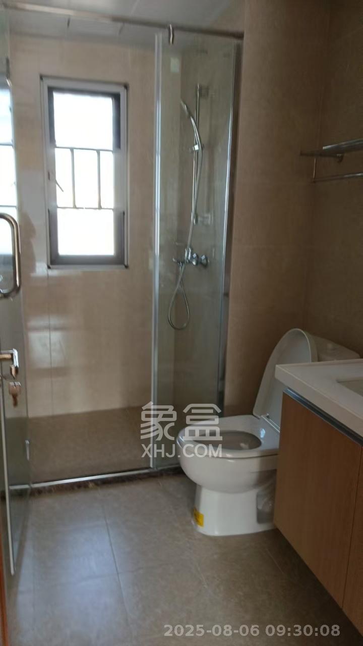 金科集美天辰  3室2厅2卫   2300.00元/月室内图