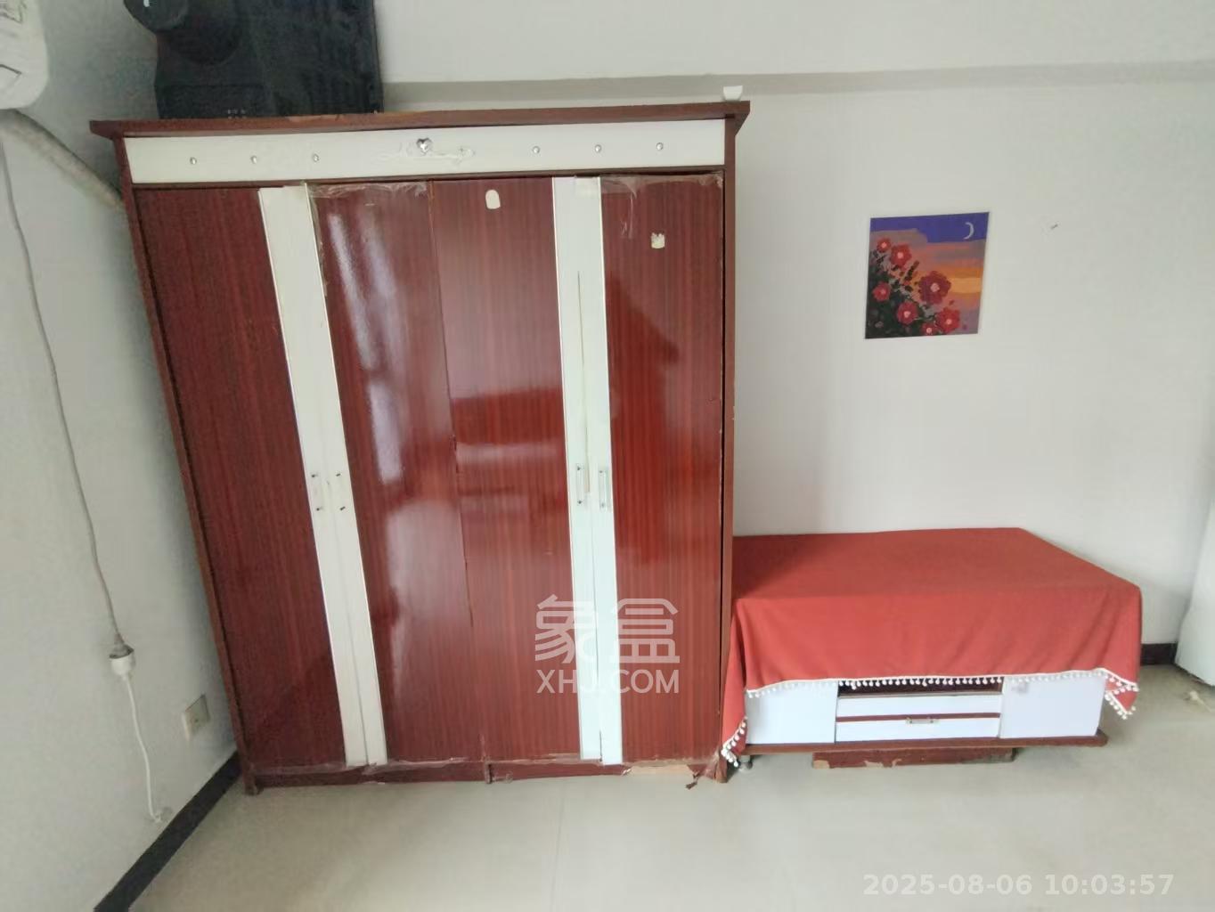 阳光100二期  1室1厅1卫    1200.0元/月室内图