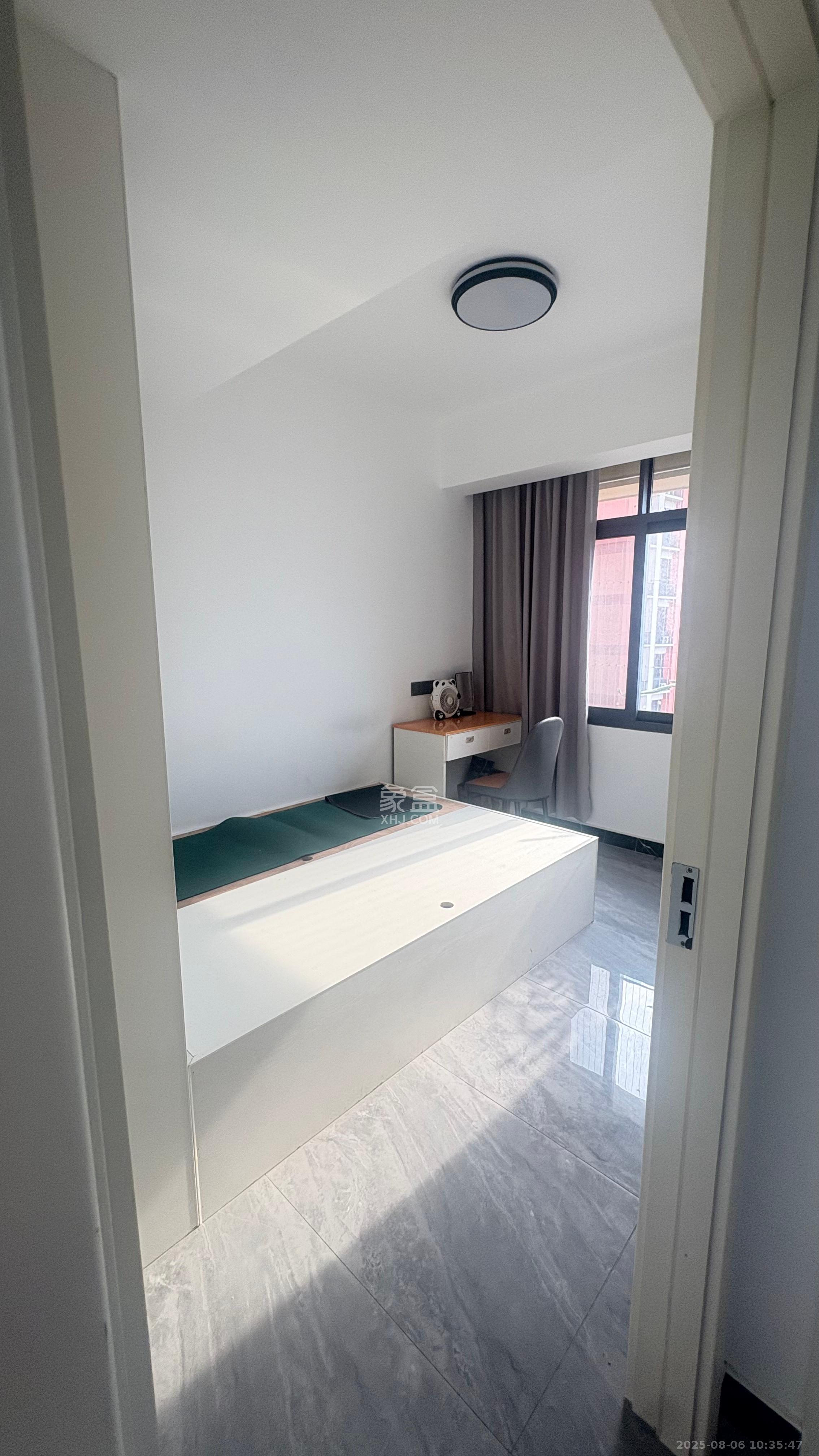 佛奥康桥水岸 3室2厅1卫 1600.0元/月 佛奥康桥水岸 3室2厅1卫 1600.0元/月室内图