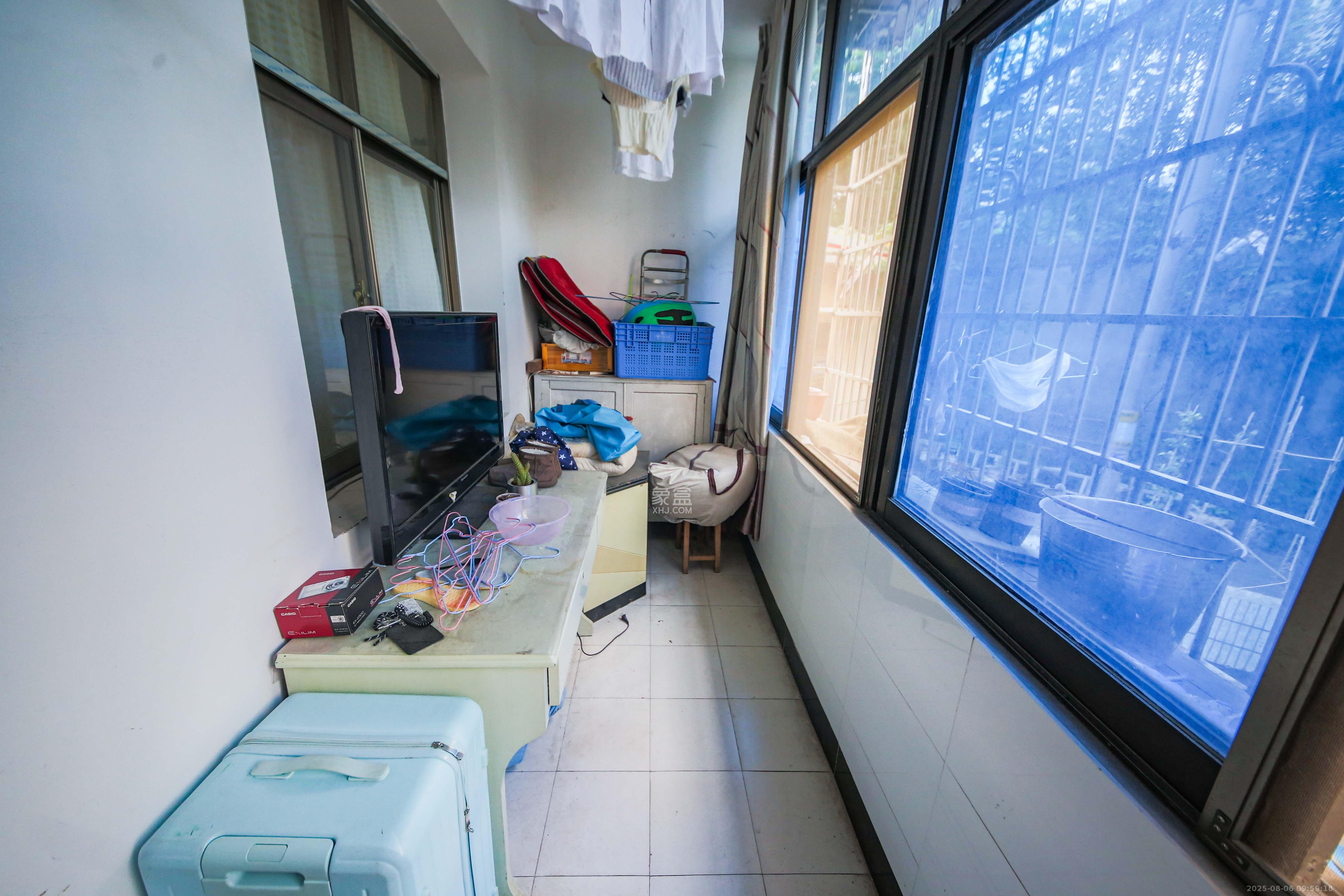 湖南省第三工程有限公司长沙分公司宿舍  2室1厅1卫    33.0万阳台