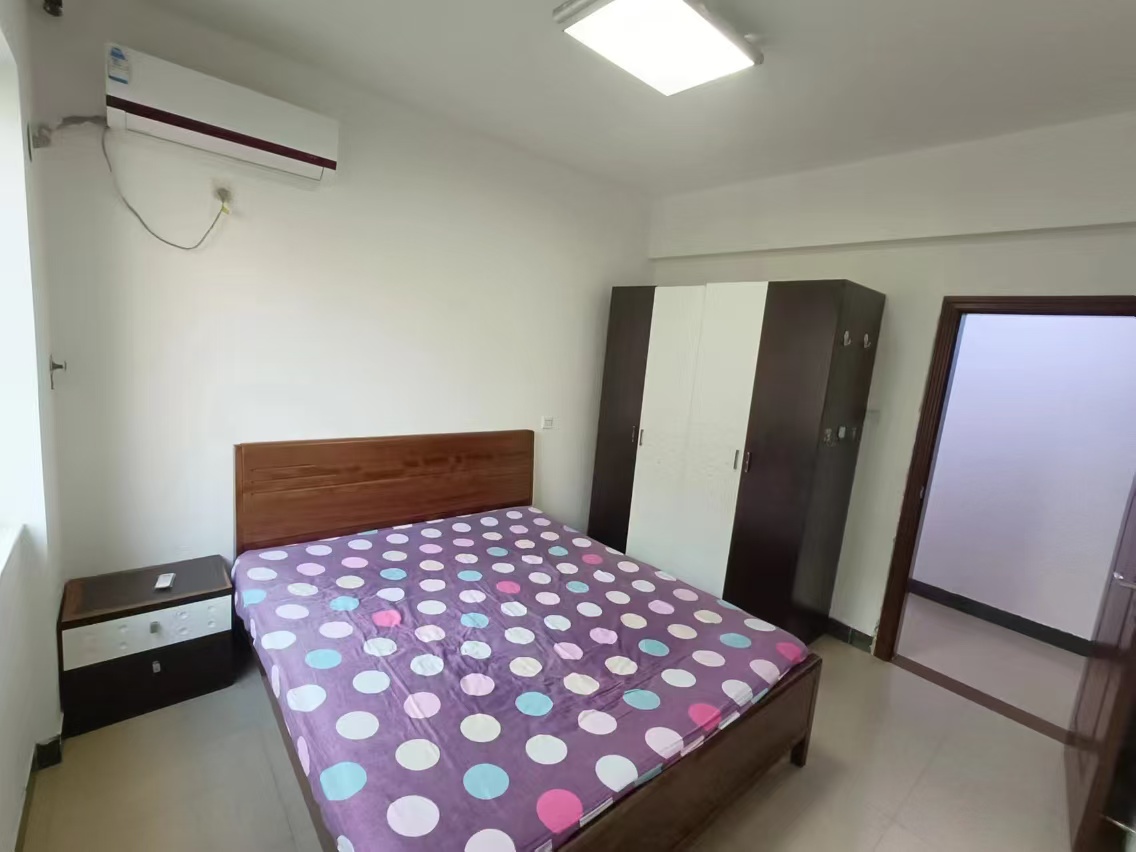 海珠花园 3室2厅2卫 3600.0元/月 海珠花园 3室2厅2卫 3600.0元/月室内图