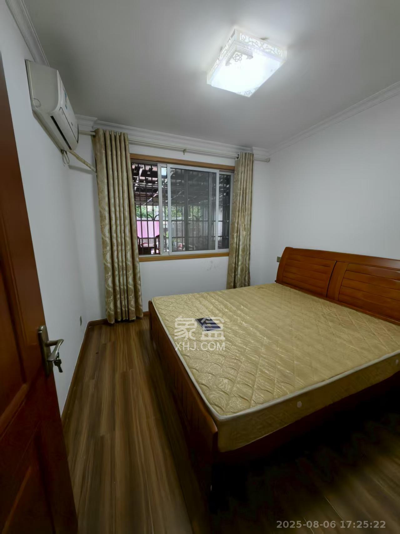 麓谷锦和园 3室2厅1卫 2200.0元/月 麓谷锦和园 3室2厅1卫 2200.0元/月室内图