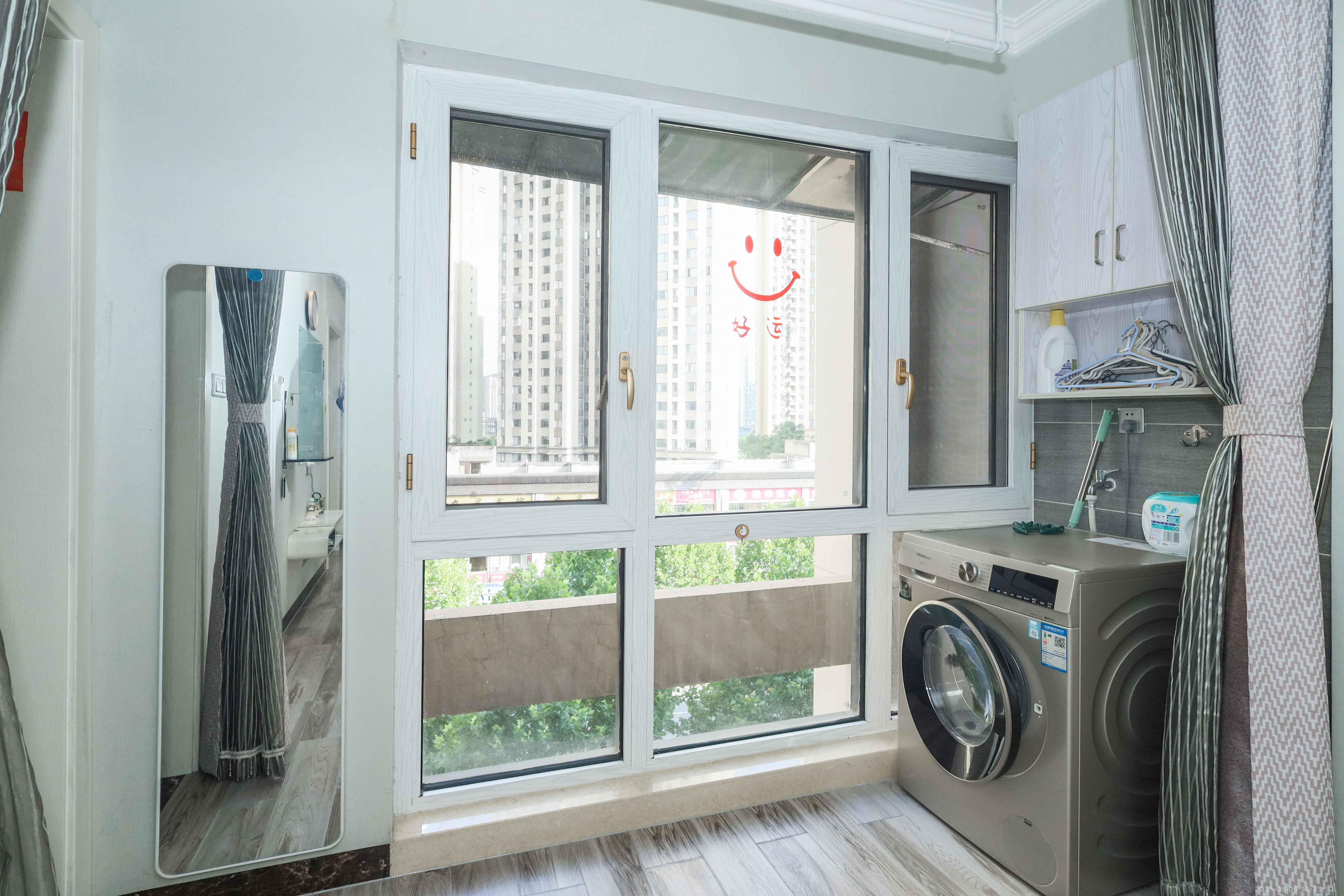 梅溪湖合能璞丽  2室2厅1卫    80.0万 梅溪湖合能璞丽  2室2厅1卫    80.0万阳台