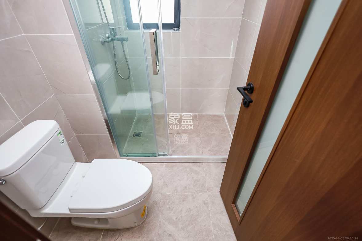 招商雍山湖 4室2厅2卫 3600.0元/月 招商雍山湖 4室2厅2卫 3600.0元/月室内图