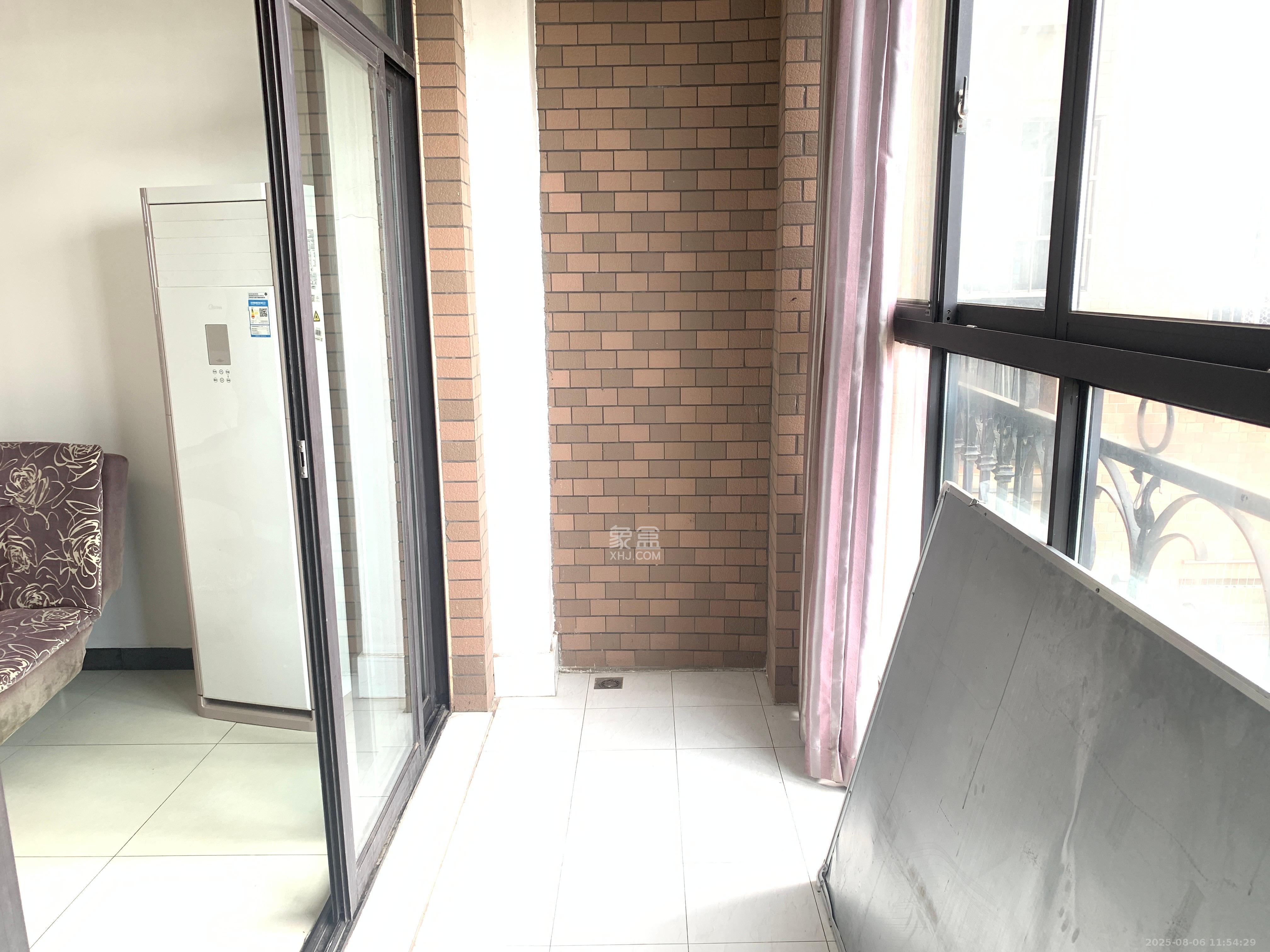 康桥长郡 3室2厅1卫 1800.0元/月 康桥长郡 3室2厅1卫 1800.0元/月室内图