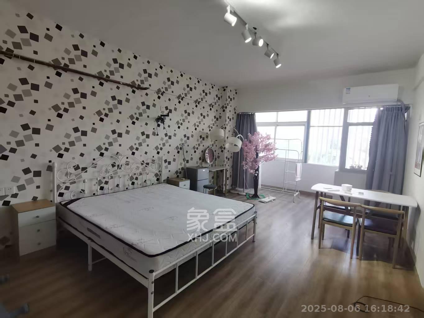 御湖国际  1室1厅1卫   1000.00元/月室内图1