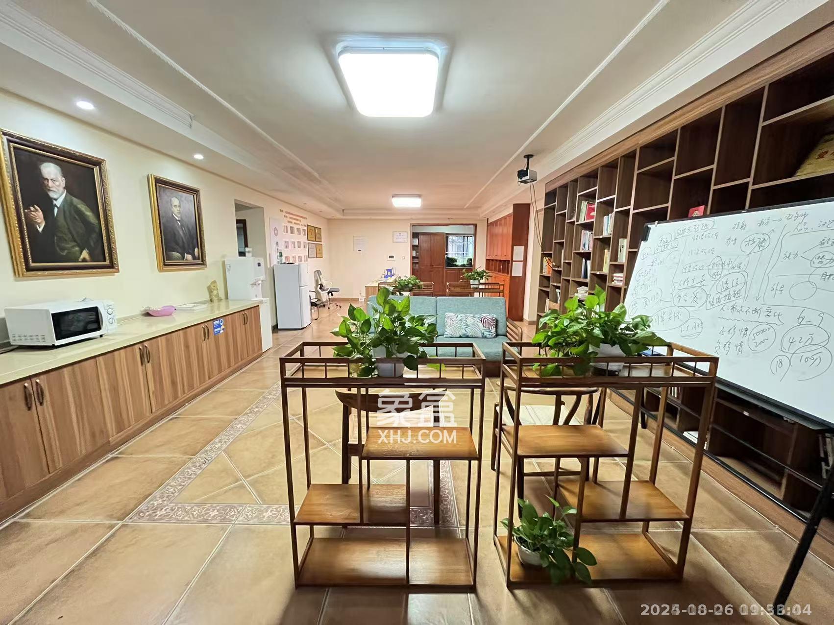 曙光泊岸 5室2厅2卫 6900.0元/月 曙光泊岸 5室2厅2卫 6900.0元/月室内图