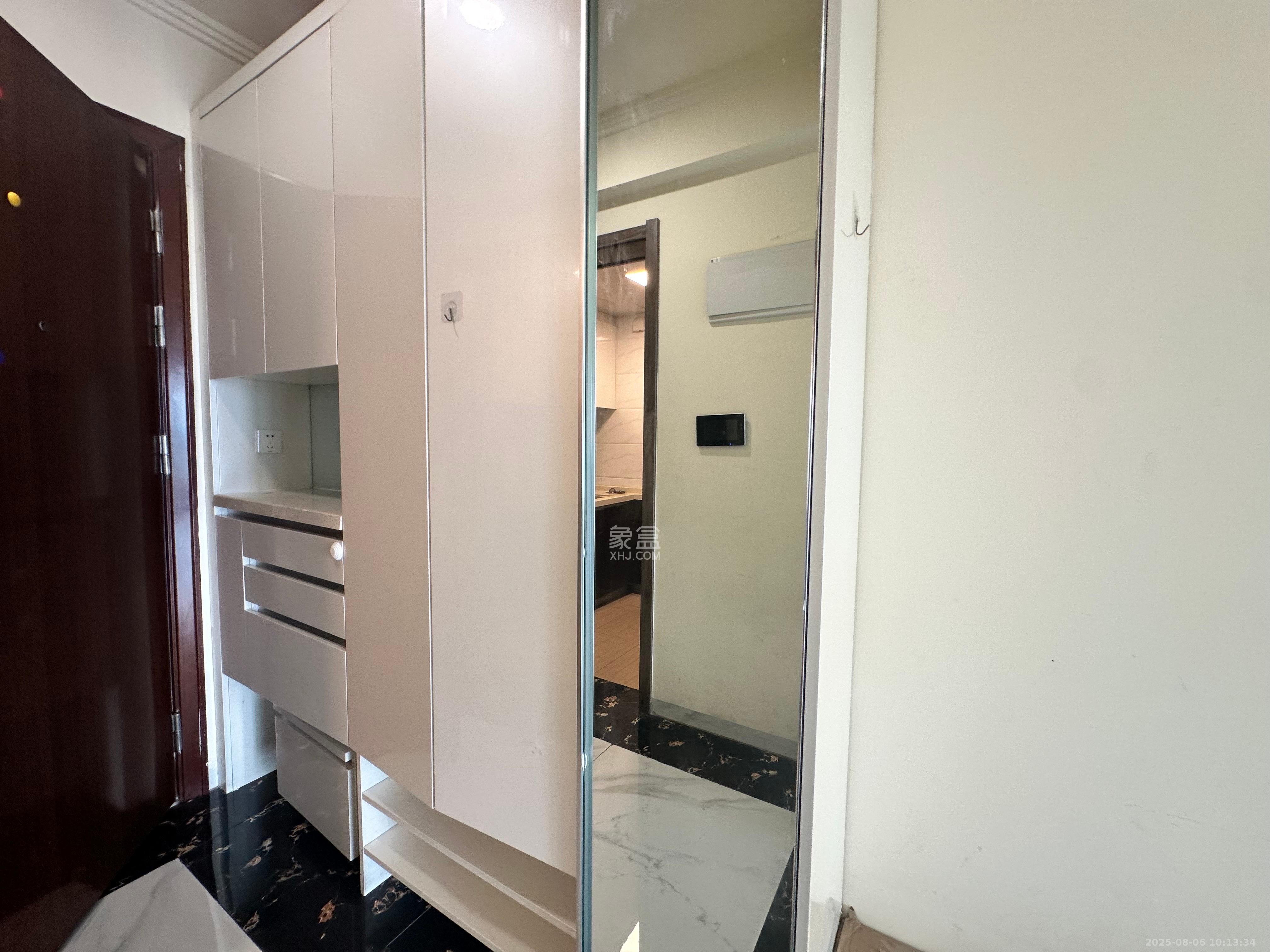 碧桂园中央花园 3室2厅2卫 2100.0元/月 碧桂园中央花园 3室2厅2卫 2100.0元/月室内图