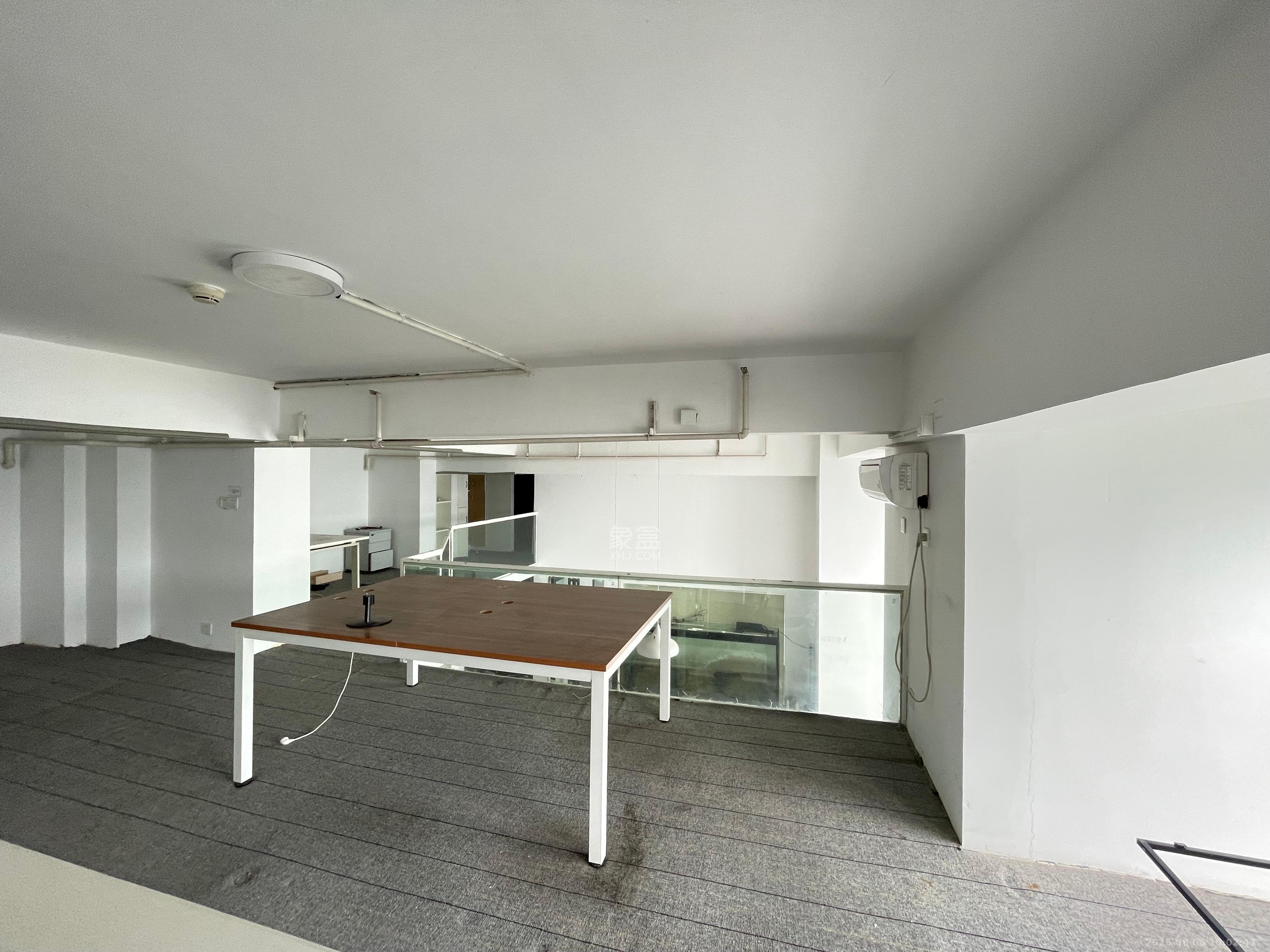 兰亭湾畔 1室1厅1卫 4000.0元/月 兰亭湾畔 1室1厅1卫 4000.0元/月室内图