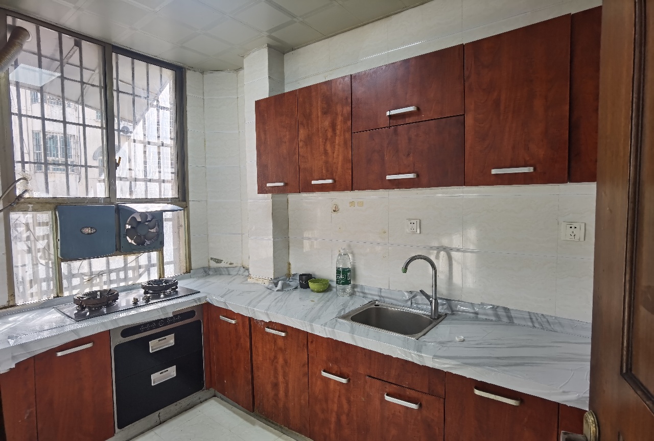 宏泰花园  2室1厅1卫    900.0元/月室内图