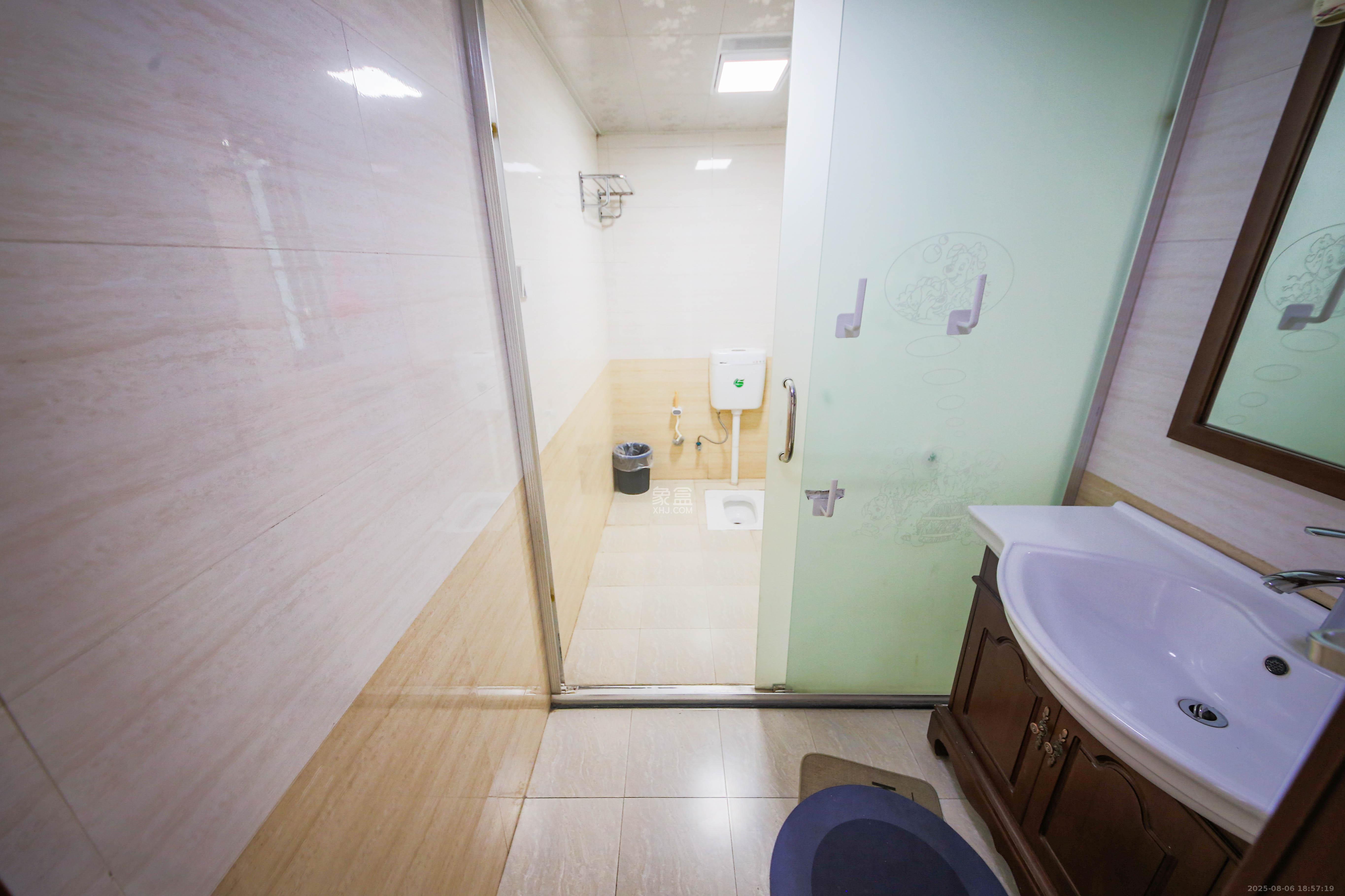 青园 3室2厅2卫 140.0万 青园 3室2厅2卫 140.0万卫生间