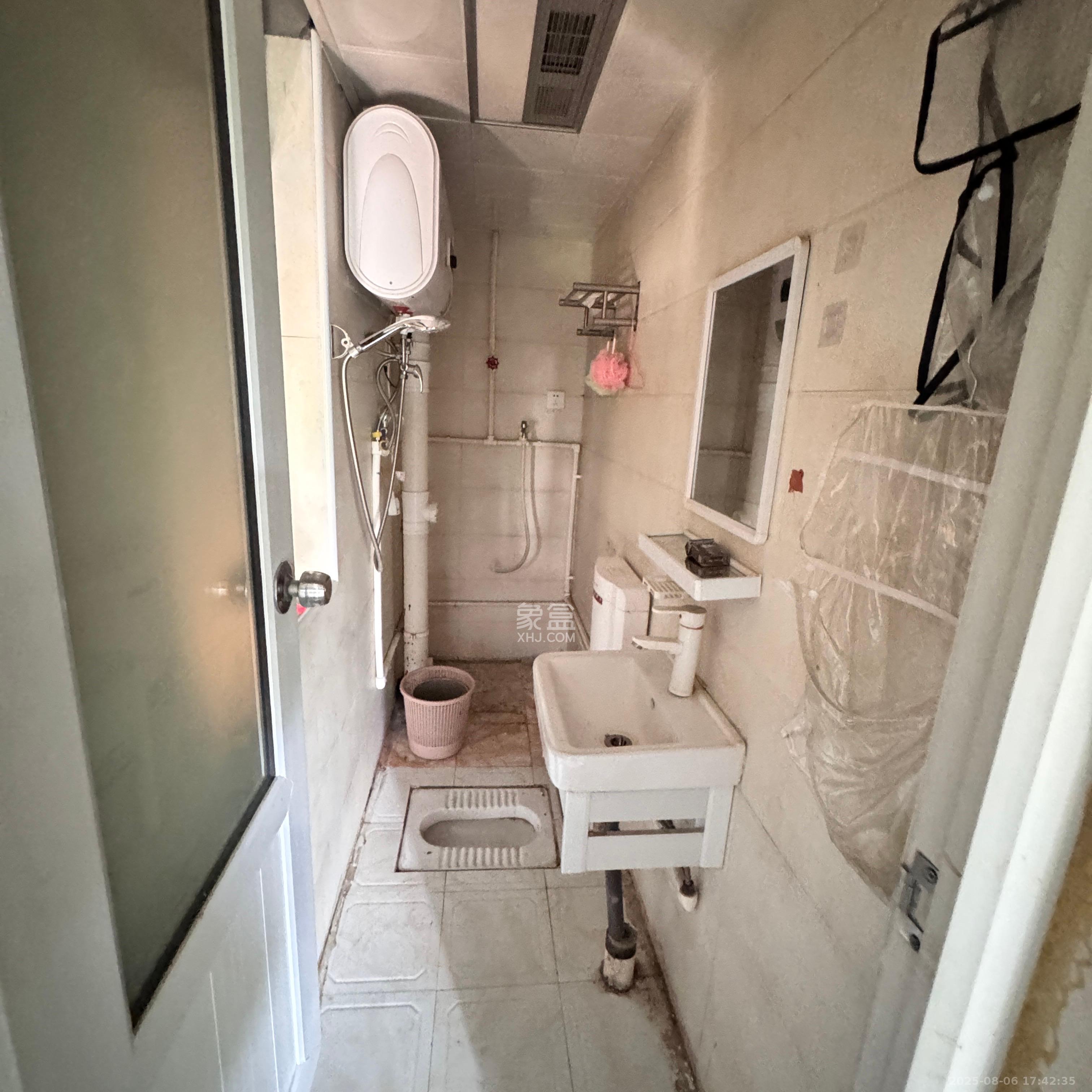 中南红领邦(红星嘉和苑) 1室1厅1卫 900.0元/月 中南红领邦(红星嘉和苑) 1室1厅1卫 900.0元/月室内图