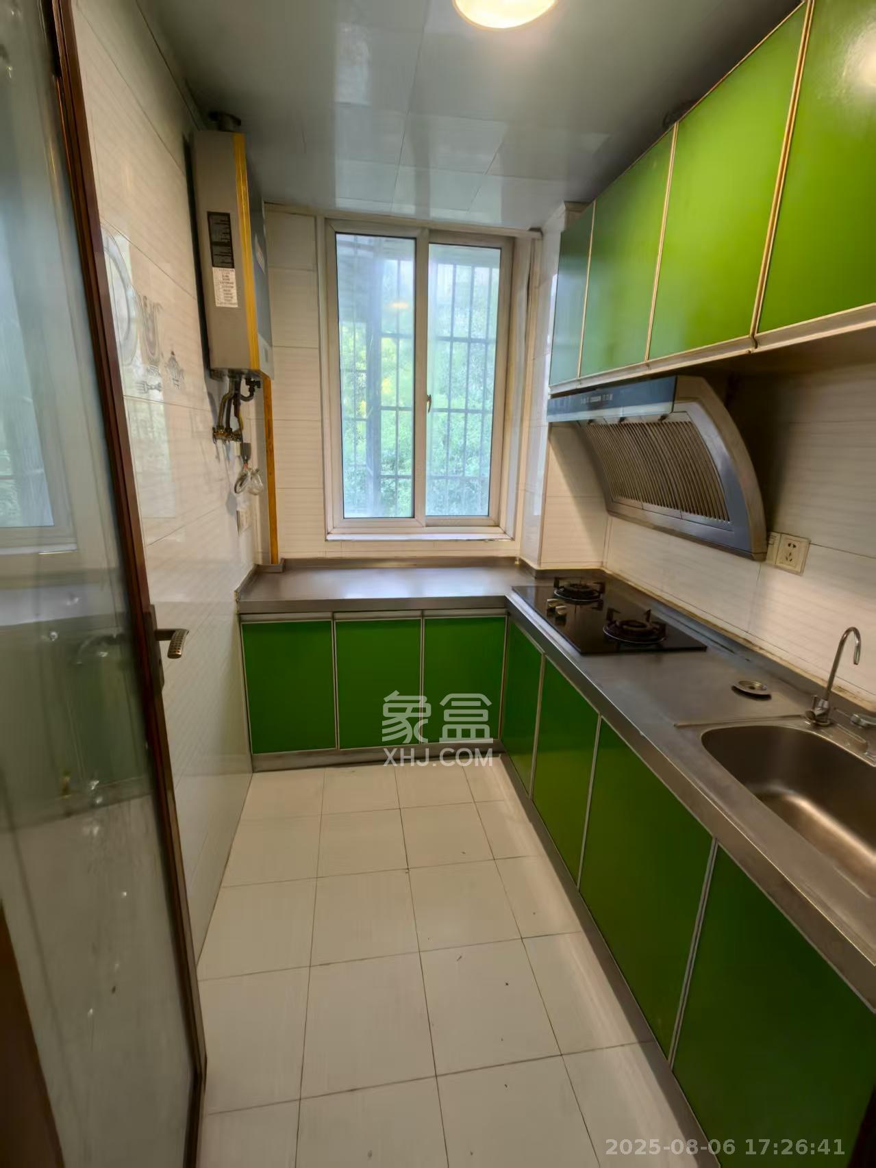 麓谷锦和园 3室2厅1卫 2200.0元/月 麓谷锦和园 3室2厅1卫 2200.0元/月室内图