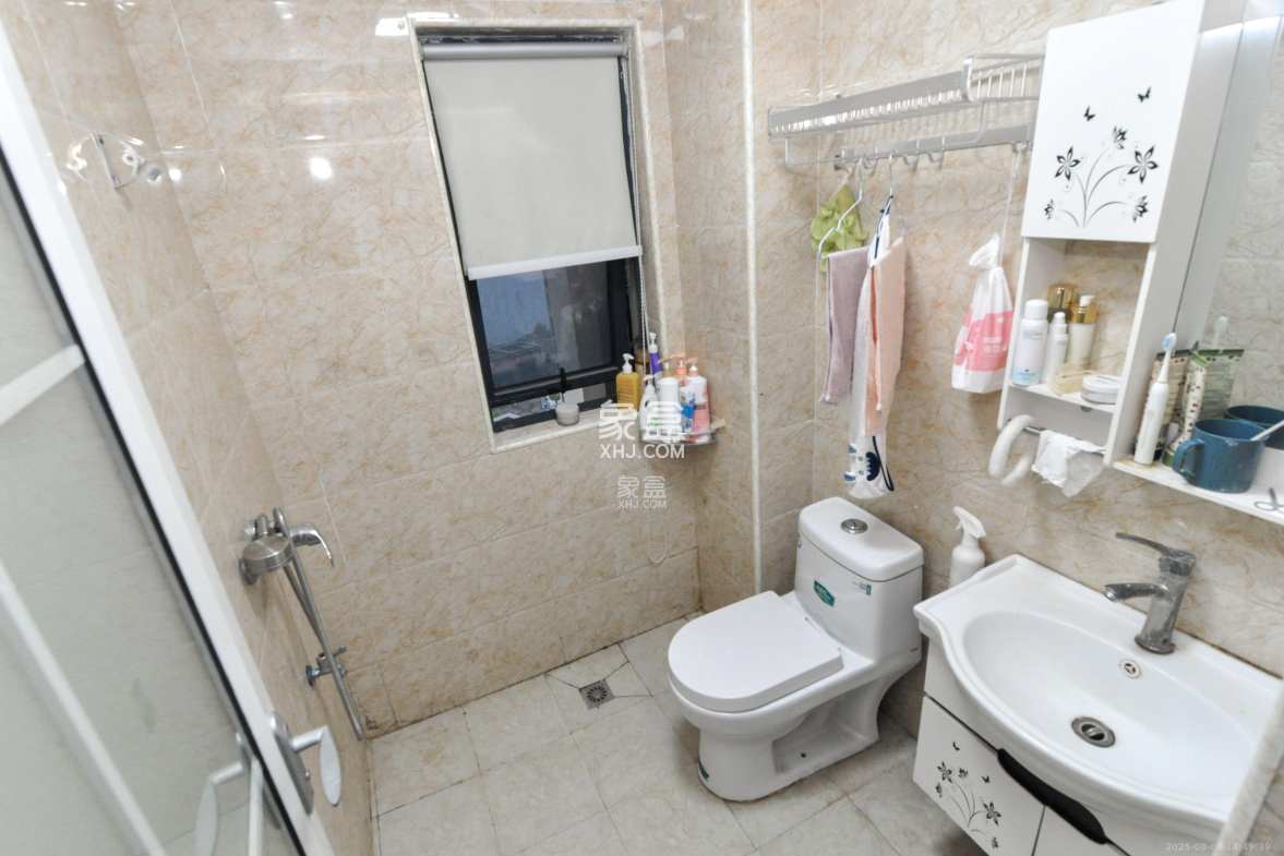 中建梅溪湖中心 3室2厅2卫 2800.0元/月 中建梅溪湖中心 3室2厅2卫 2800.0元/月室内图