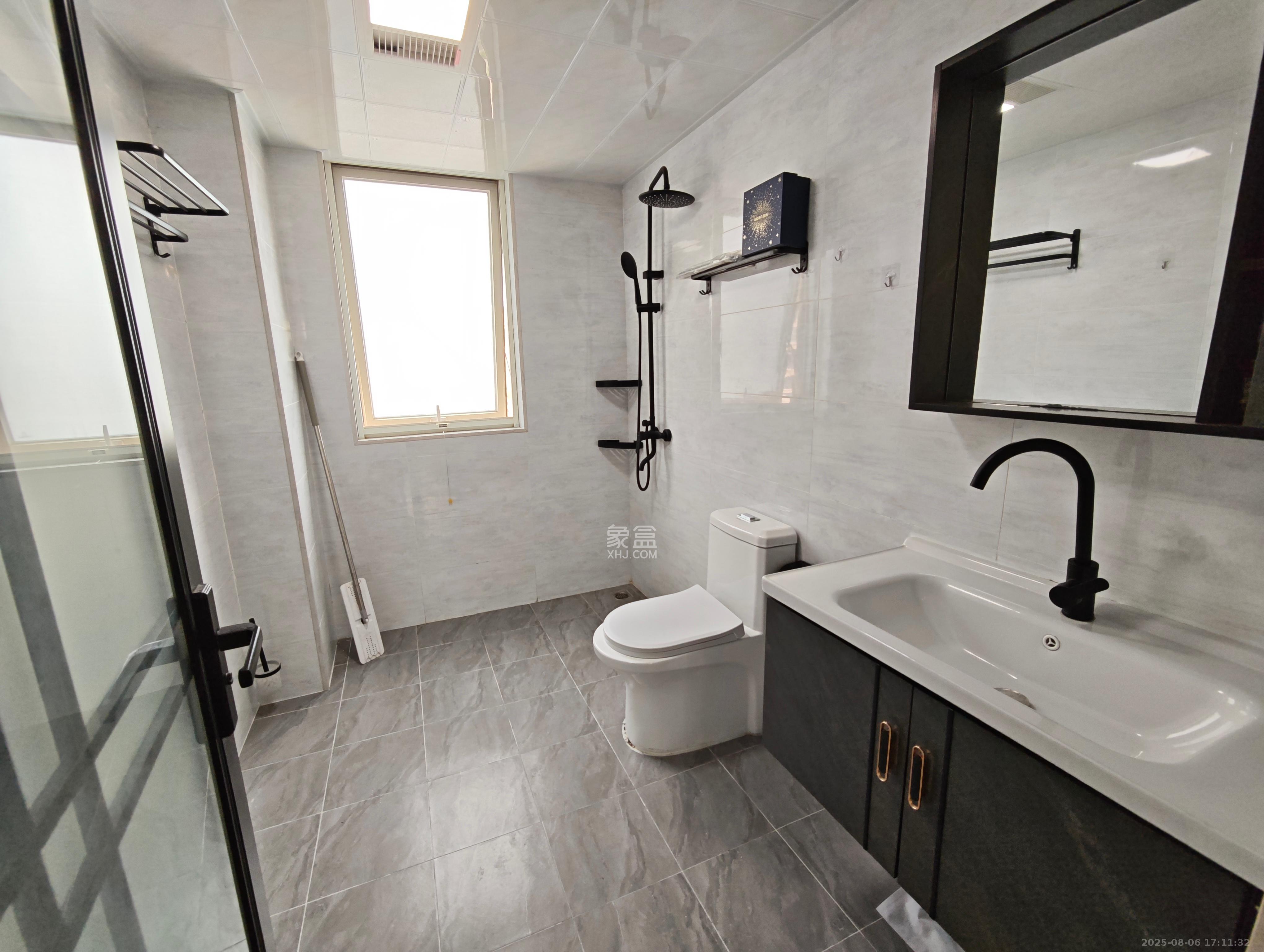 北辰三角洲E7区 3室1厅2卫 4500.0元/月 北辰三角洲E7区 3室1厅2卫 4500.0元/月室内图