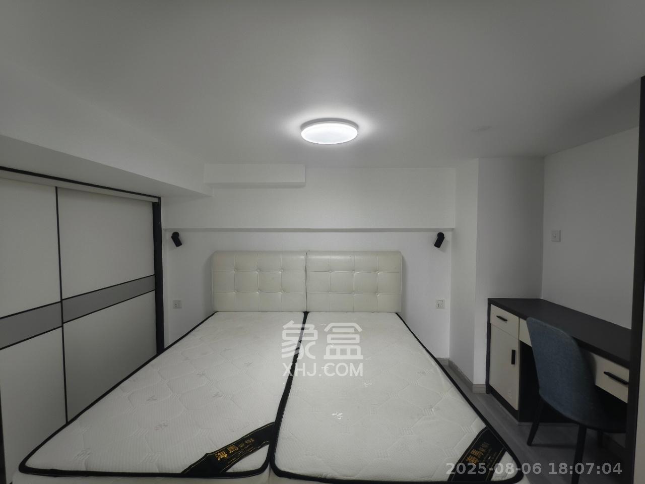 荣盛花语书苑 1室1厅1卫 2100.0元/月 荣盛花语书苑 1室1厅1卫 2100.0元/月室内图