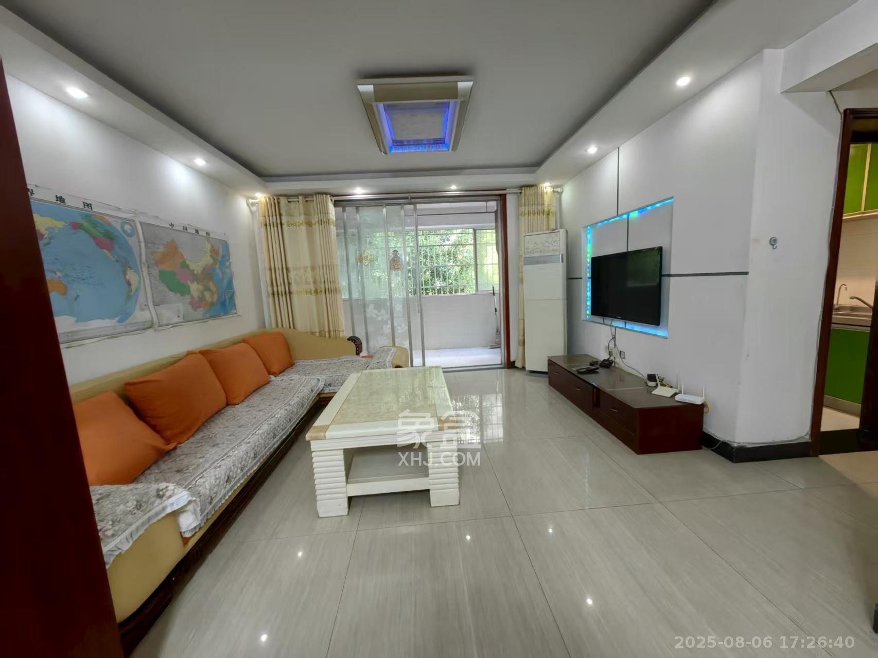 麓谷锦和园 3室2厅1卫 2200.0元/月 麓谷锦和园 3室2厅1卫 2200.0元/月室内图