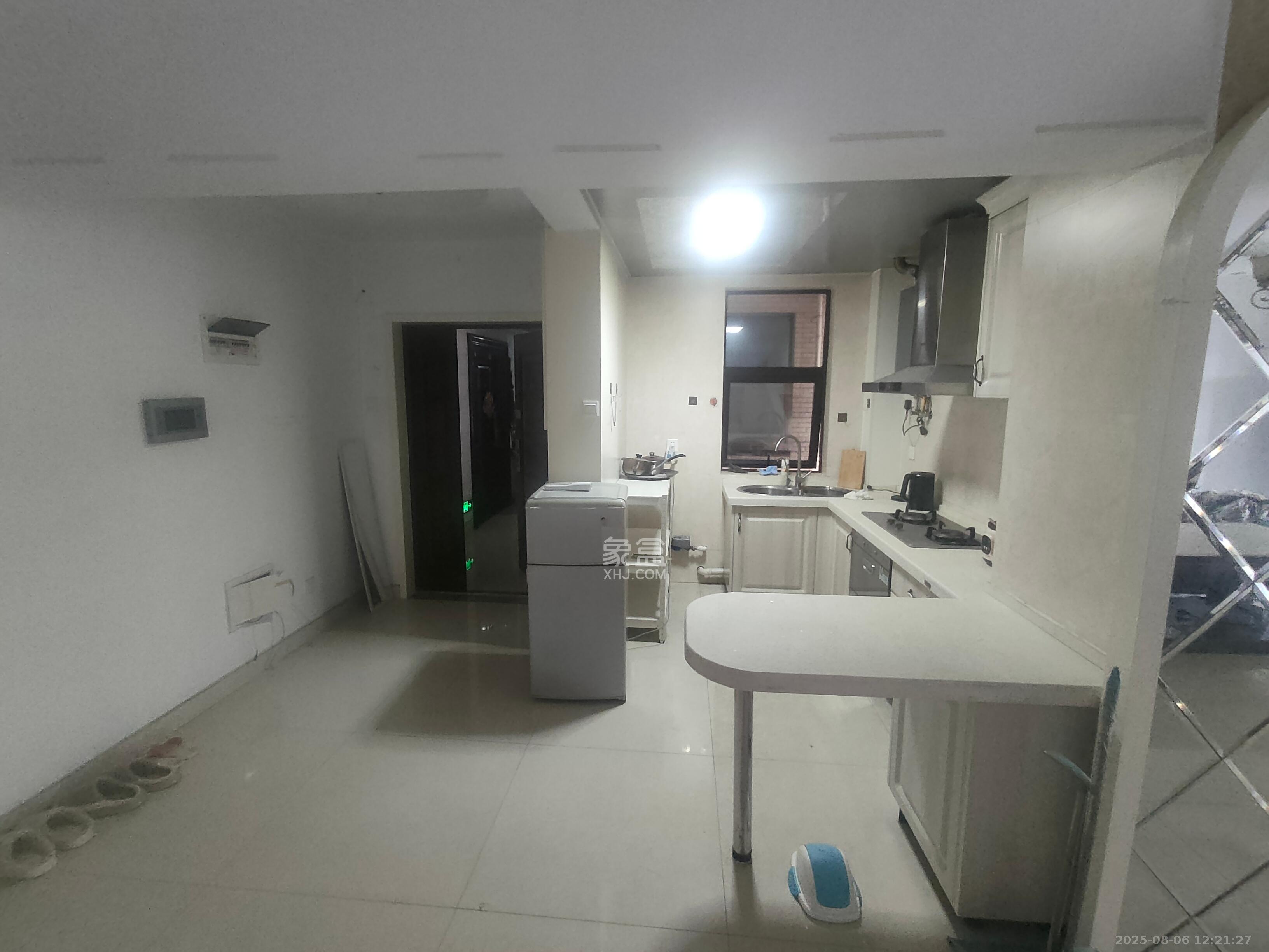 上东辛顿公寓 3室2厅2卫 2600.0元/月 上东辛顿公寓 3室2厅2卫 2600.0元/月室内图