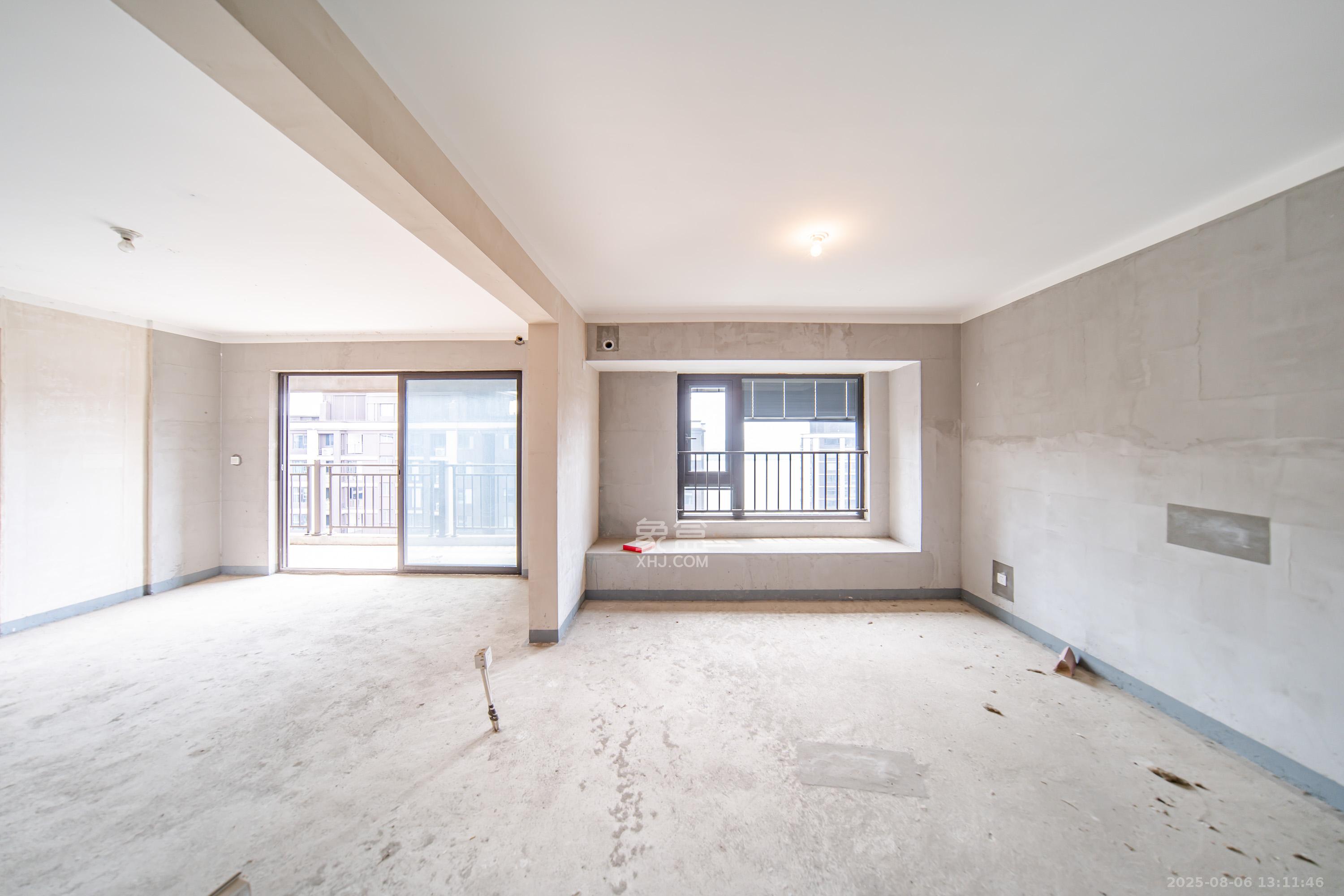 建发电建江山悦  4室2厅2卫    140.0万 建发电建江山悦  4室2厅2卫    140.0万卧室