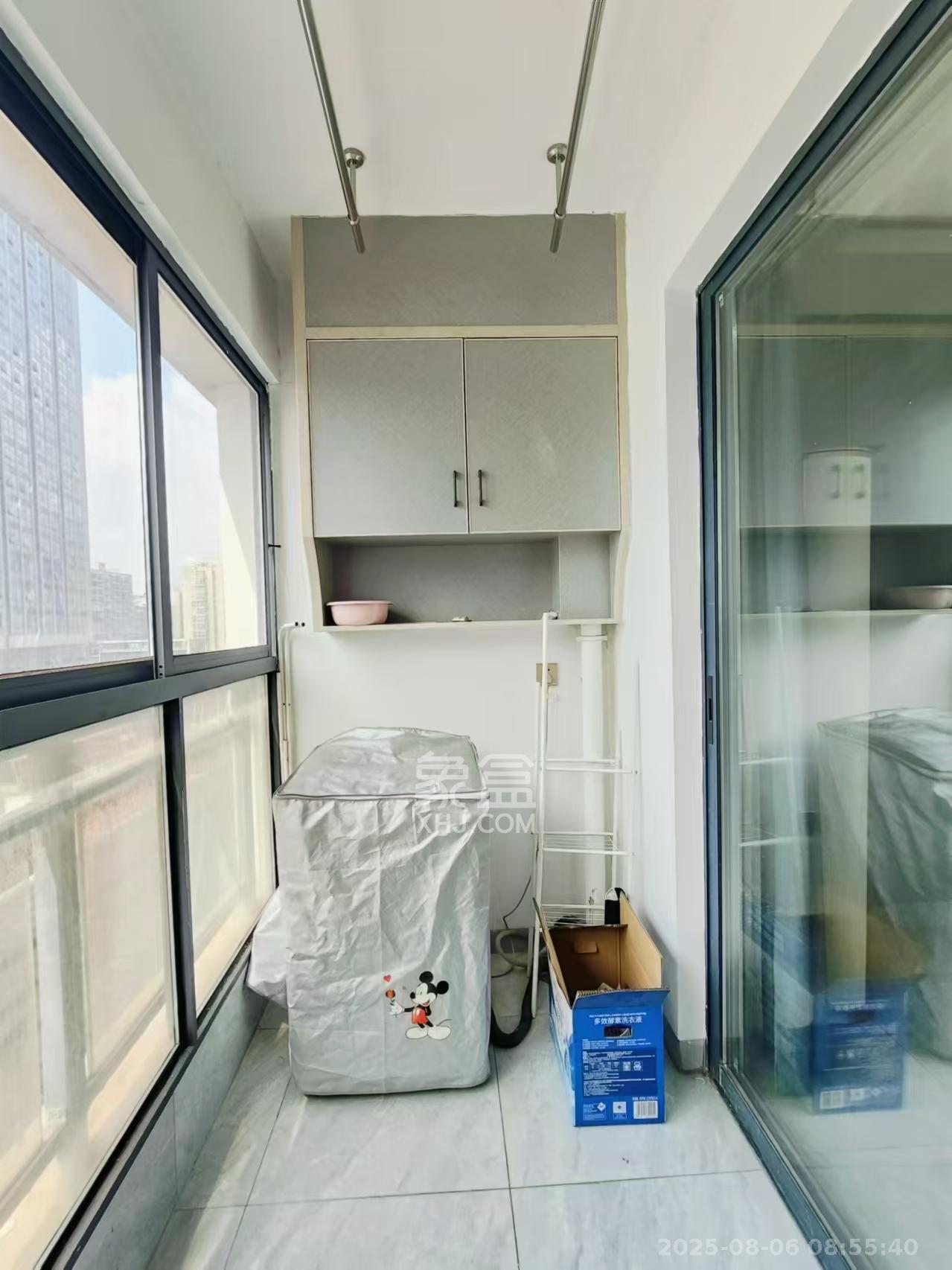 奥克斯广场 3室2厅1卫 2800.0元/月 奥克斯广场 3室2厅1卫 2800.0元/月室内图