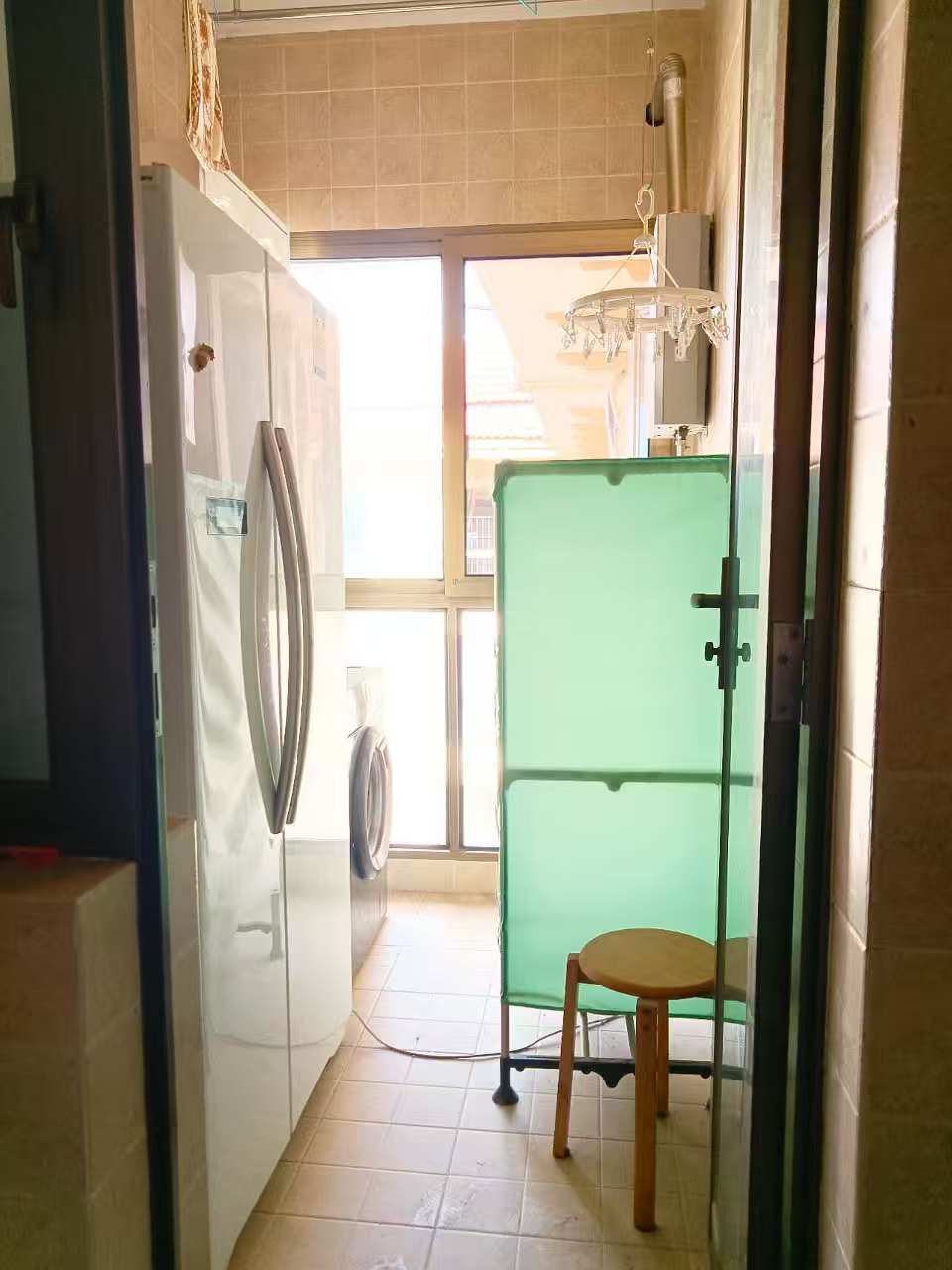 碧桂园 3室1厅2卫 1800.0元/月 碧桂园 3室1厅2卫 1800.0元/月室内图