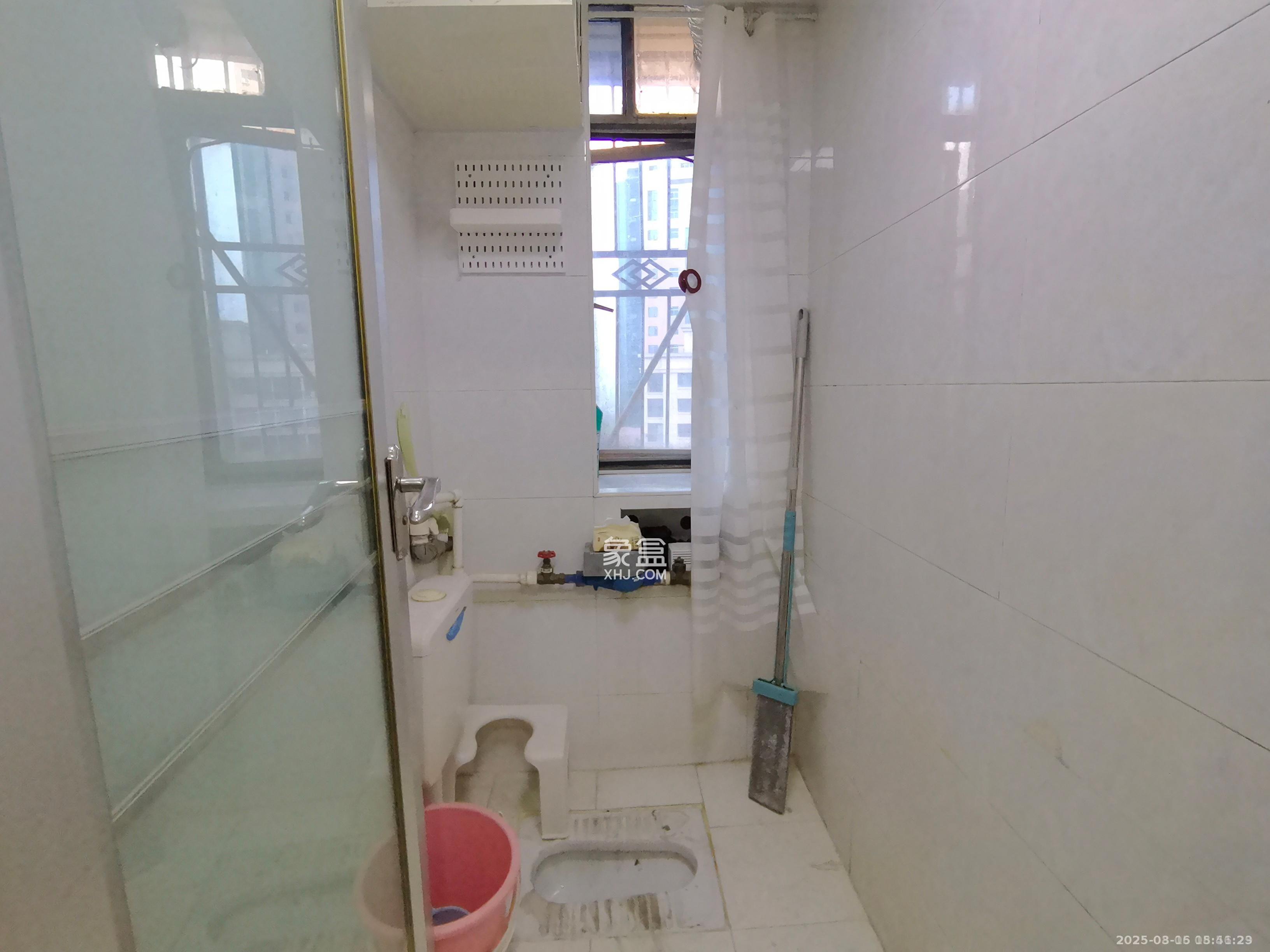 颐美园 4室1厅1卫 3200.0元/月 颐美园 4室1厅1卫 3200.0元/月室内图