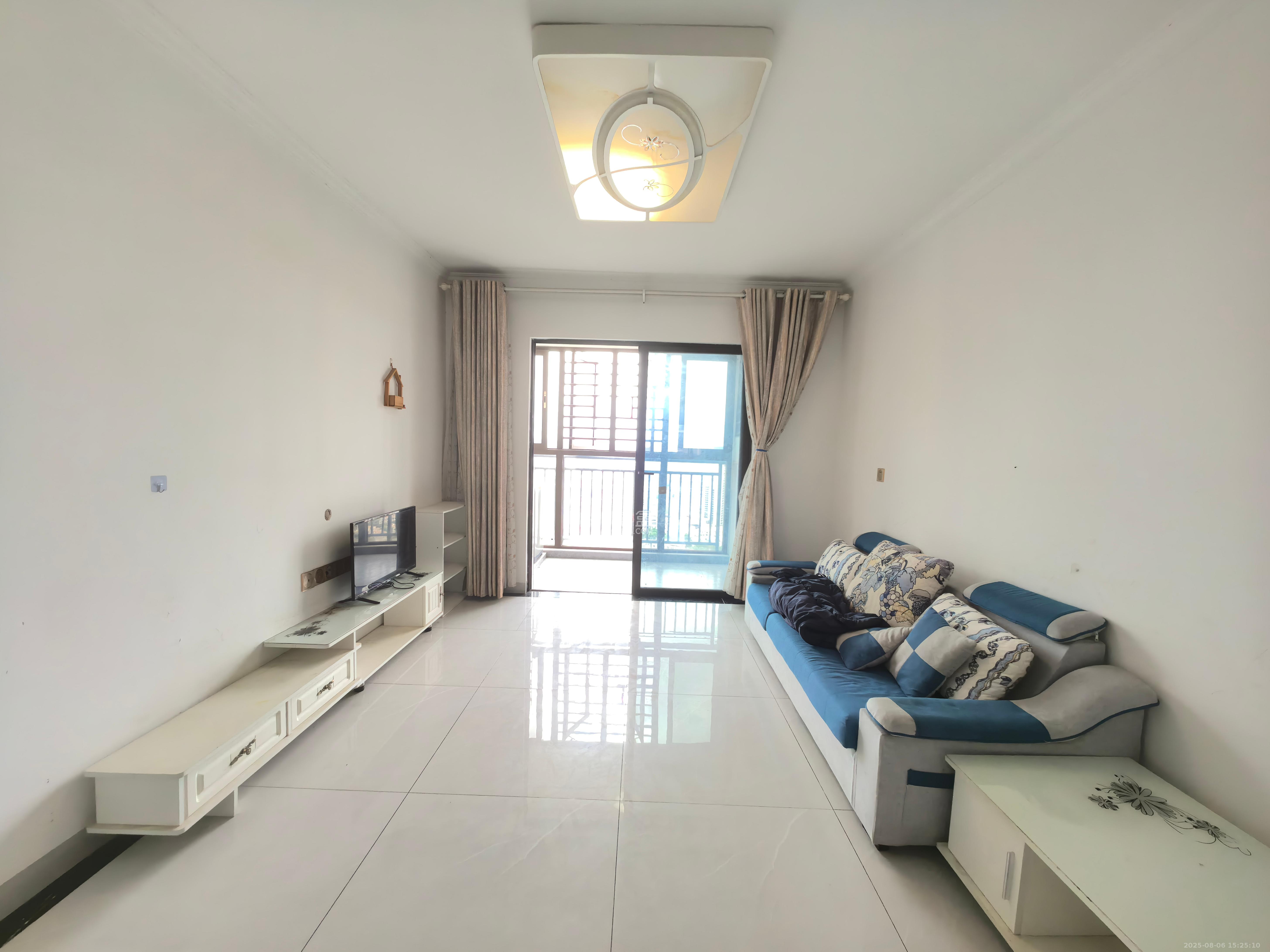 华润置地广场二期 3室2厅2卫 2100.0元/月 华润置地广场二期 3室2厅2卫 2100.0元/月室内图