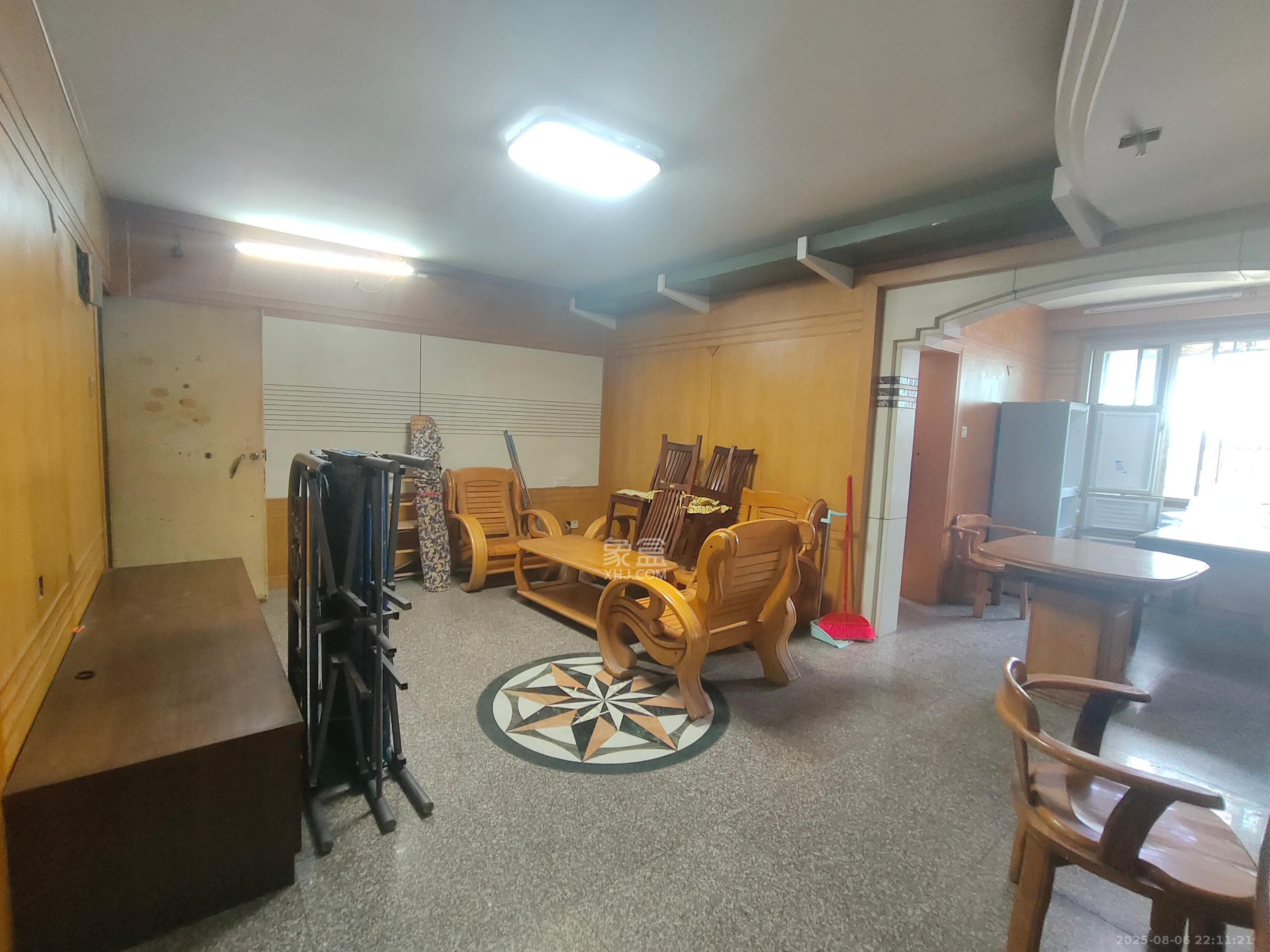 振业小区  3室1厅2卫   2000.00元/月室内图