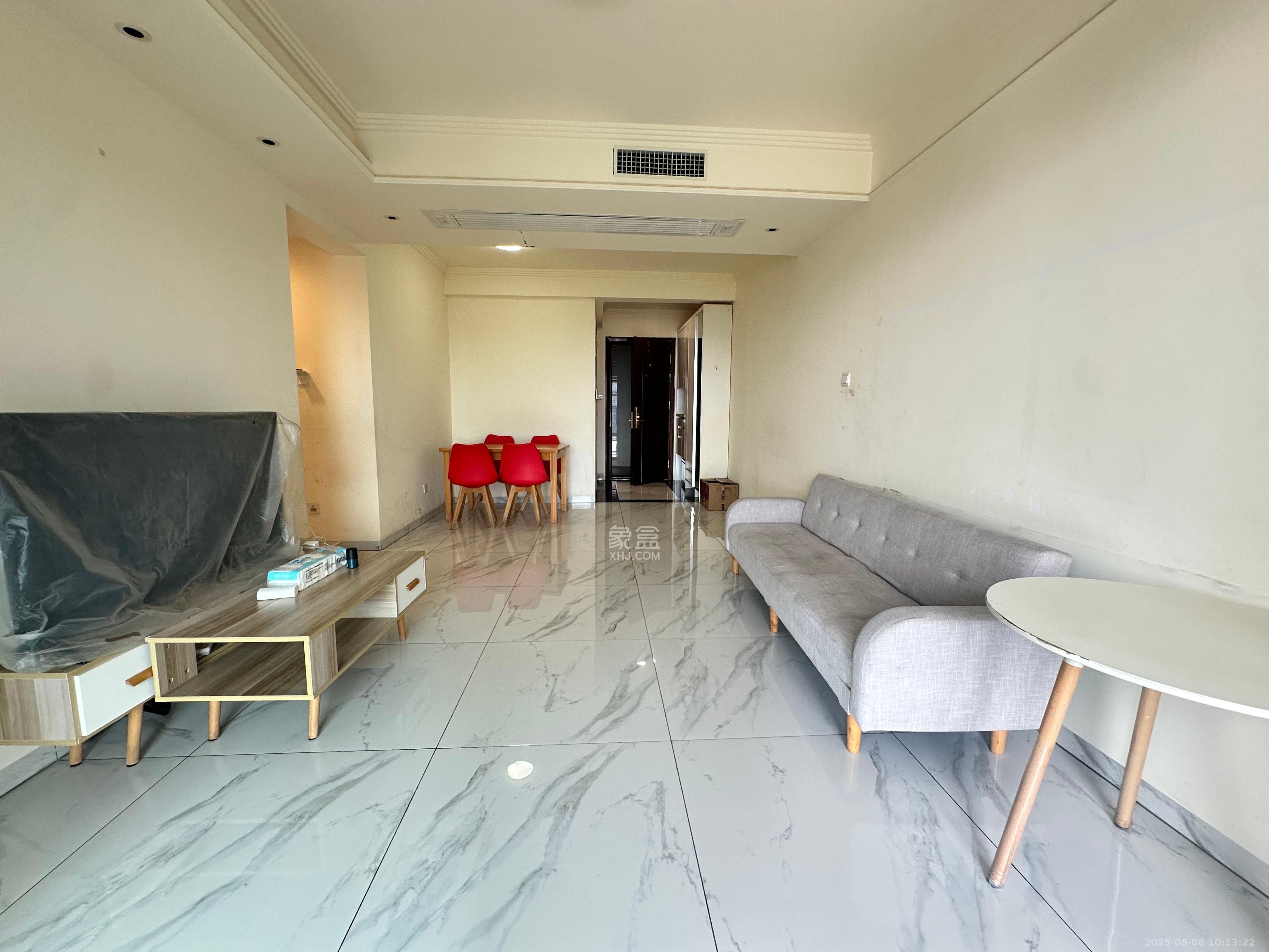 碧桂园中央花园 3室2厅2卫 2100.0元/月 碧桂园中央花园 3室2厅2卫 2100.0元/月室内图