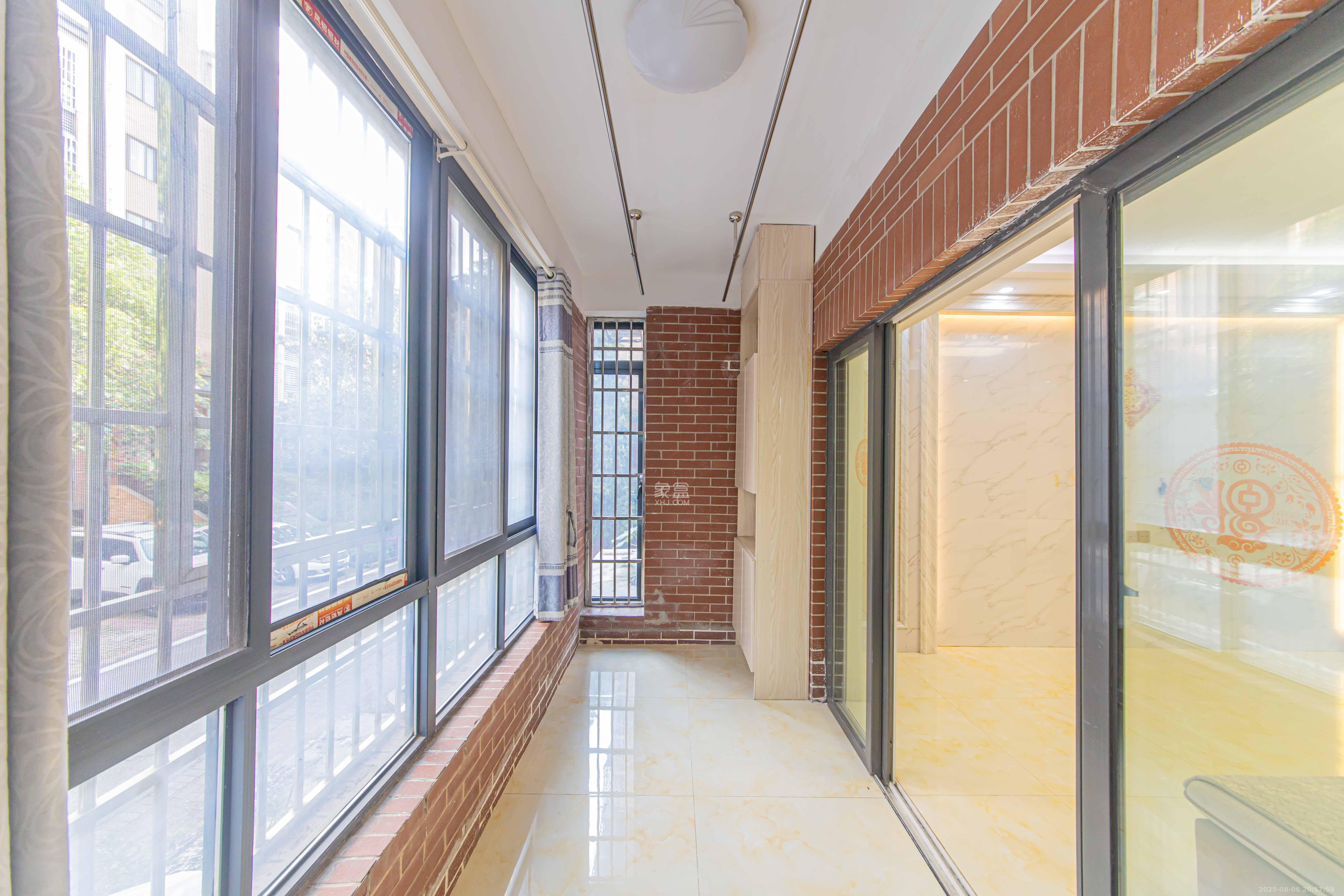 山水印象(愿景想山)  3室1厅1卫    56.0万 山水印象(愿景想山)  3室1厅1卫    56.0万阳台