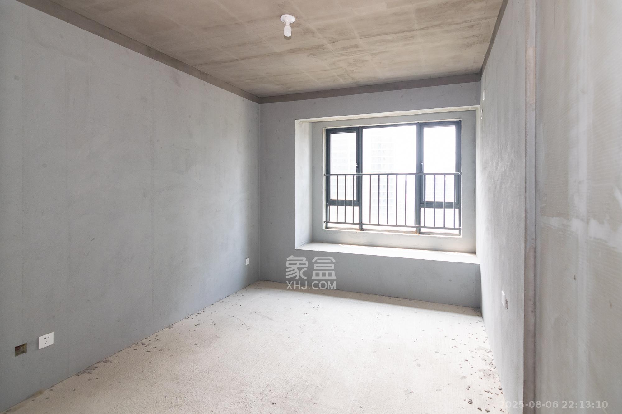 中交凤鸣九章  3室2厅2卫    85.0万卧室