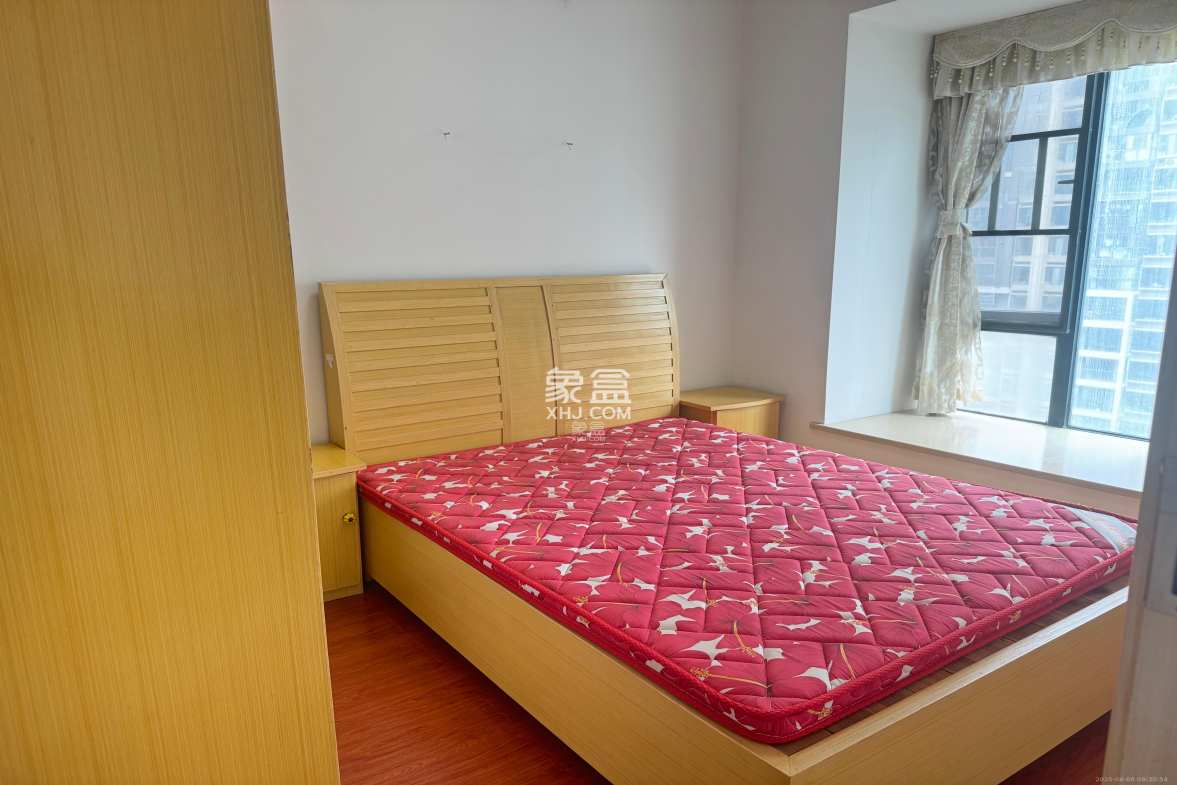 蓝山郡 4室2厅1卫 2500.0元/月 蓝山郡 4室2厅1卫 2500.0元/月室内图