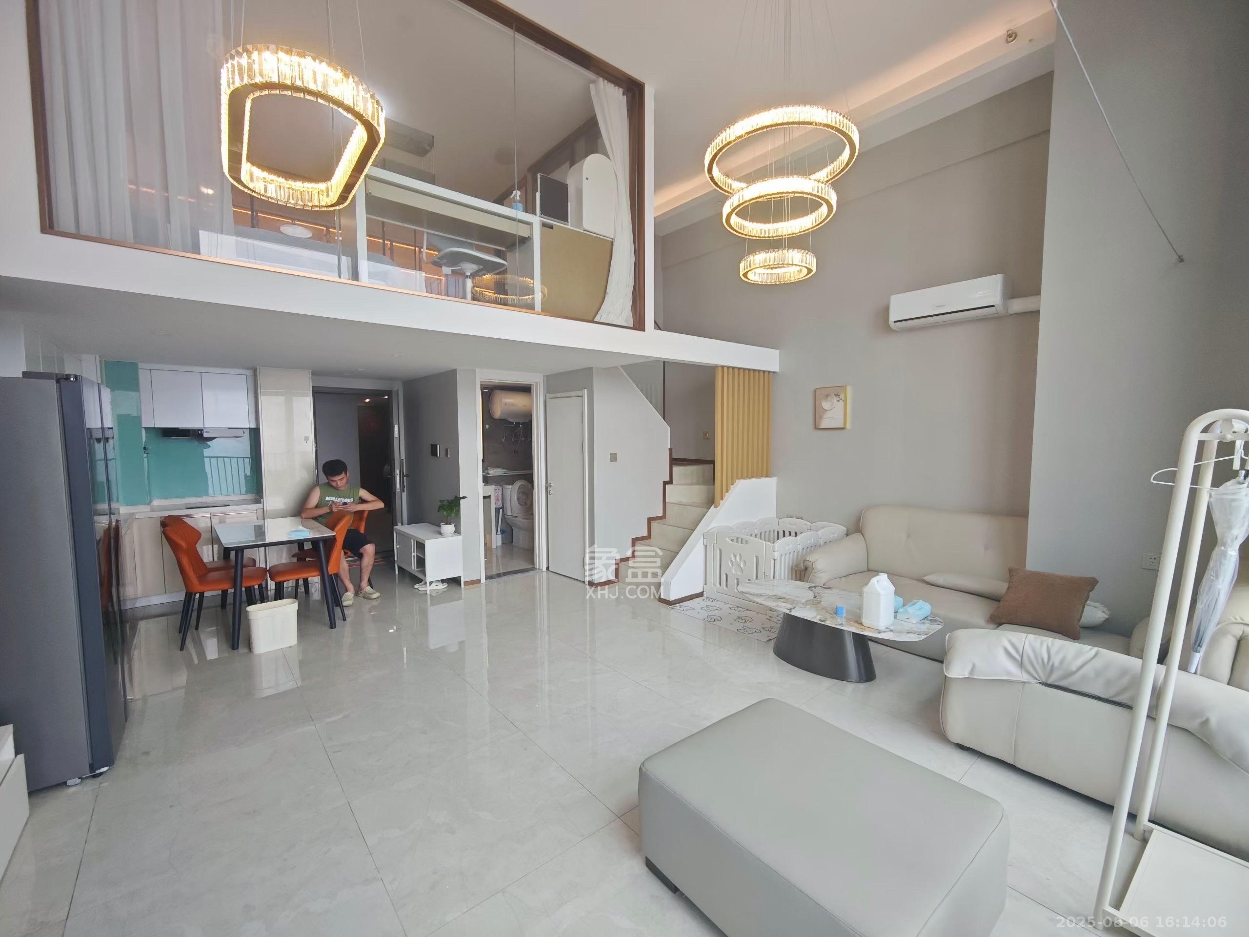 华远华时代  1室2厅2卫    3500.0元/月 华远华时代  1室2厅2卫    3500.0元/月室内图1