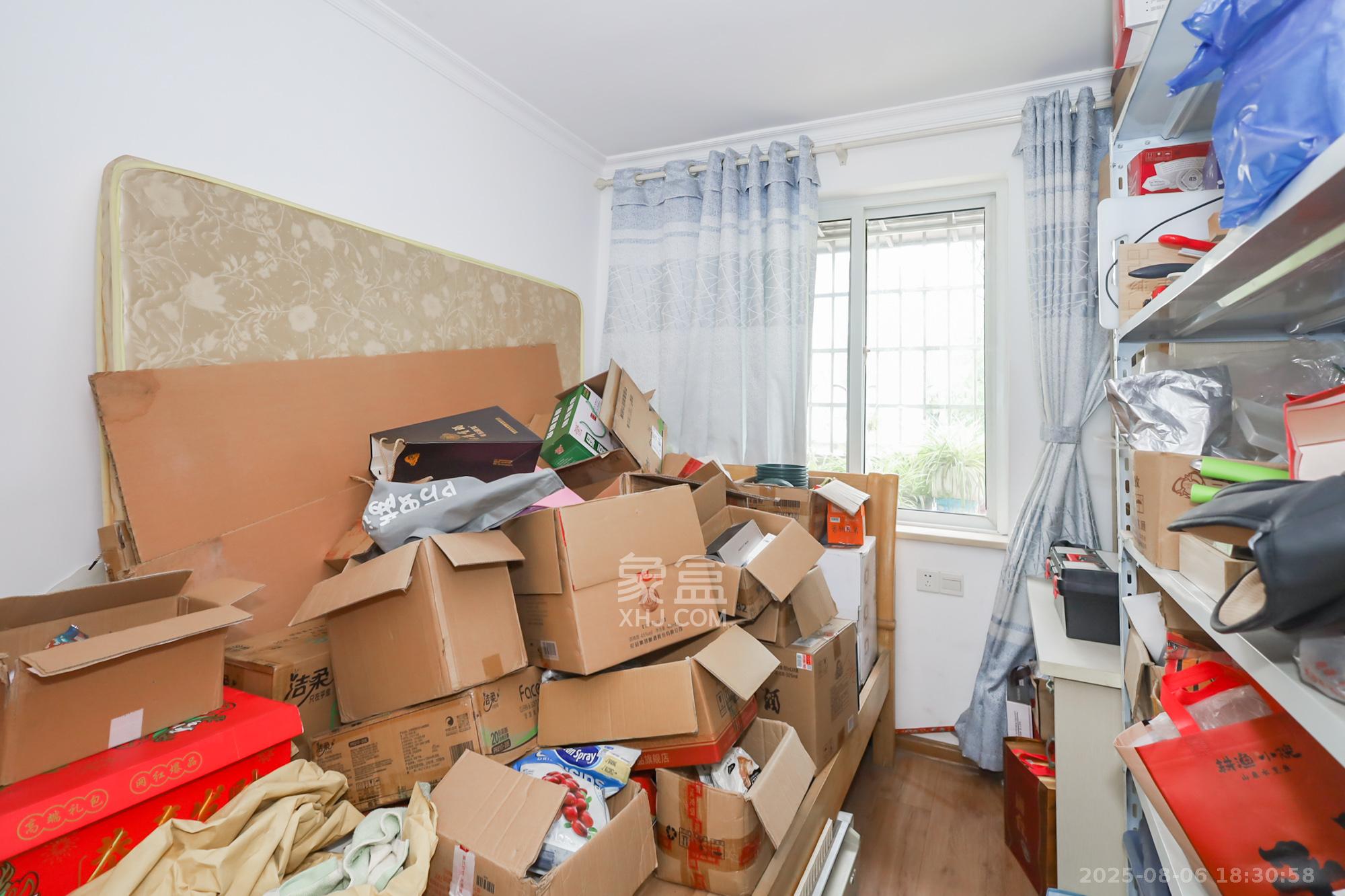 绿洲景芳  3室2厅1卫    95.0万 绿洲景芳  3室2厅1卫    95.0万卧室