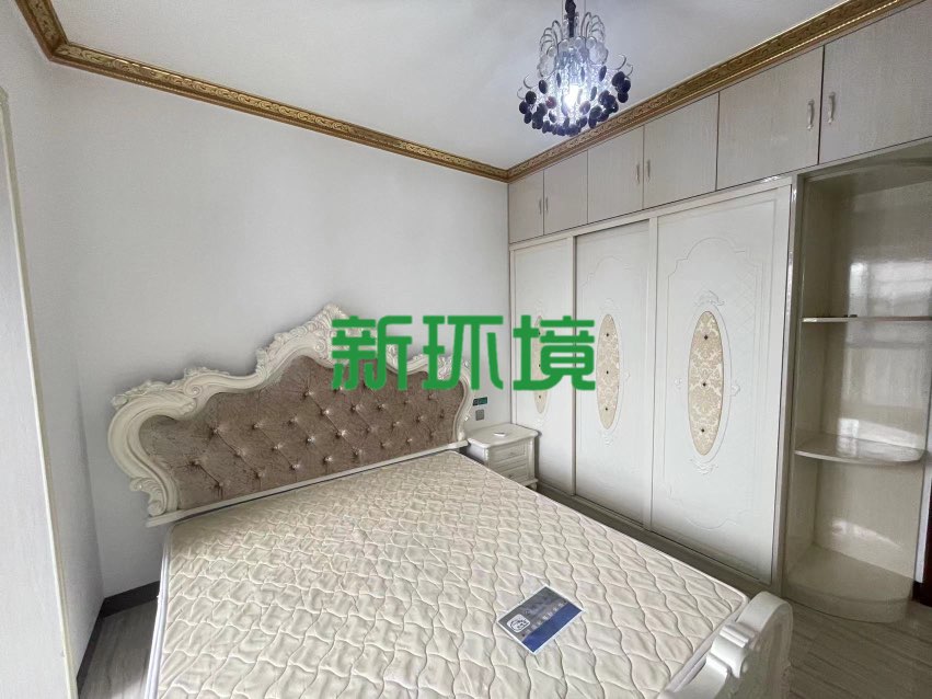 逸臣中央  3室2厅2卫   2200.00元/月室内图