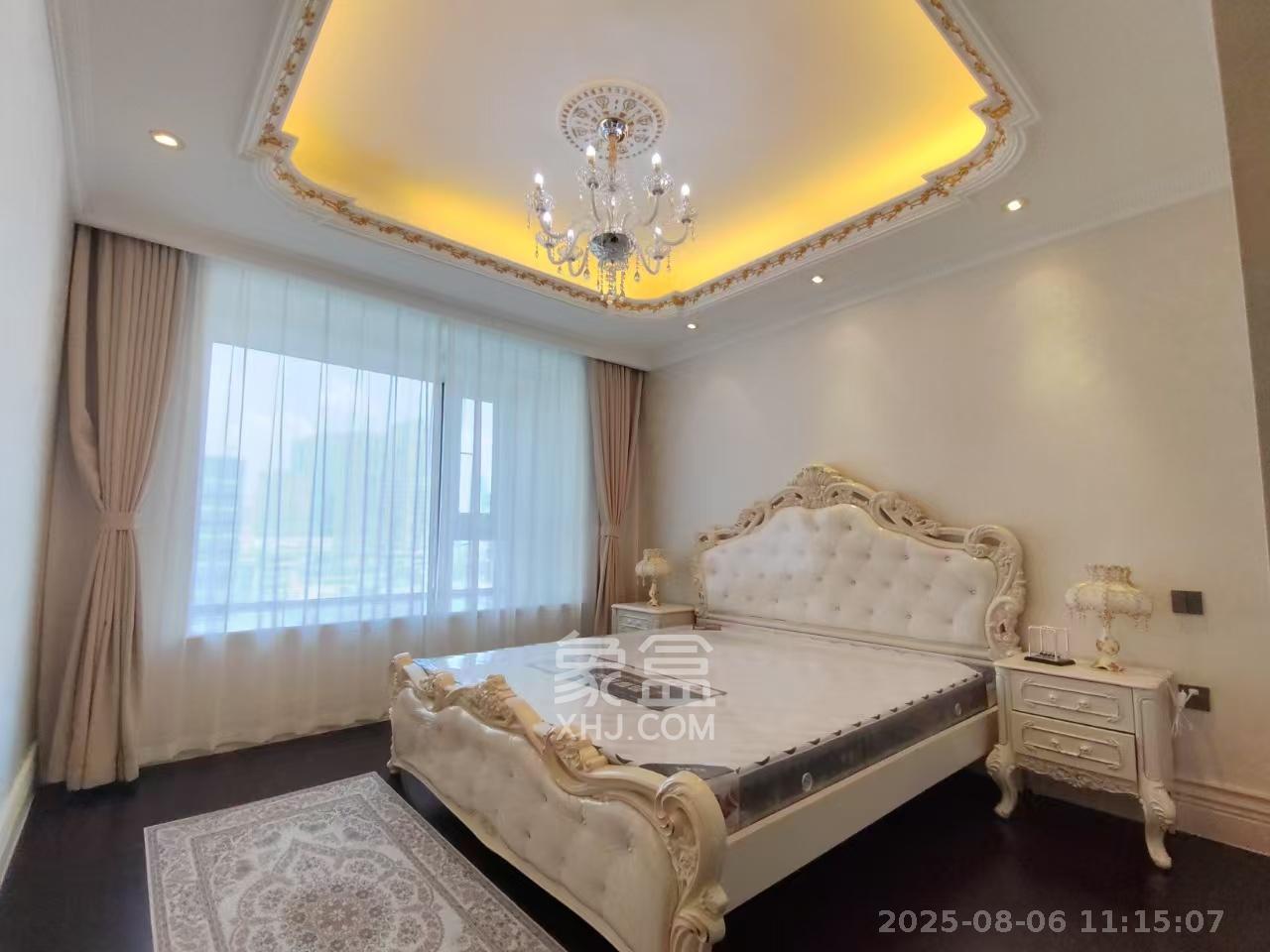 万达公馆  4室2厅3卫   9000.00元/月室内图