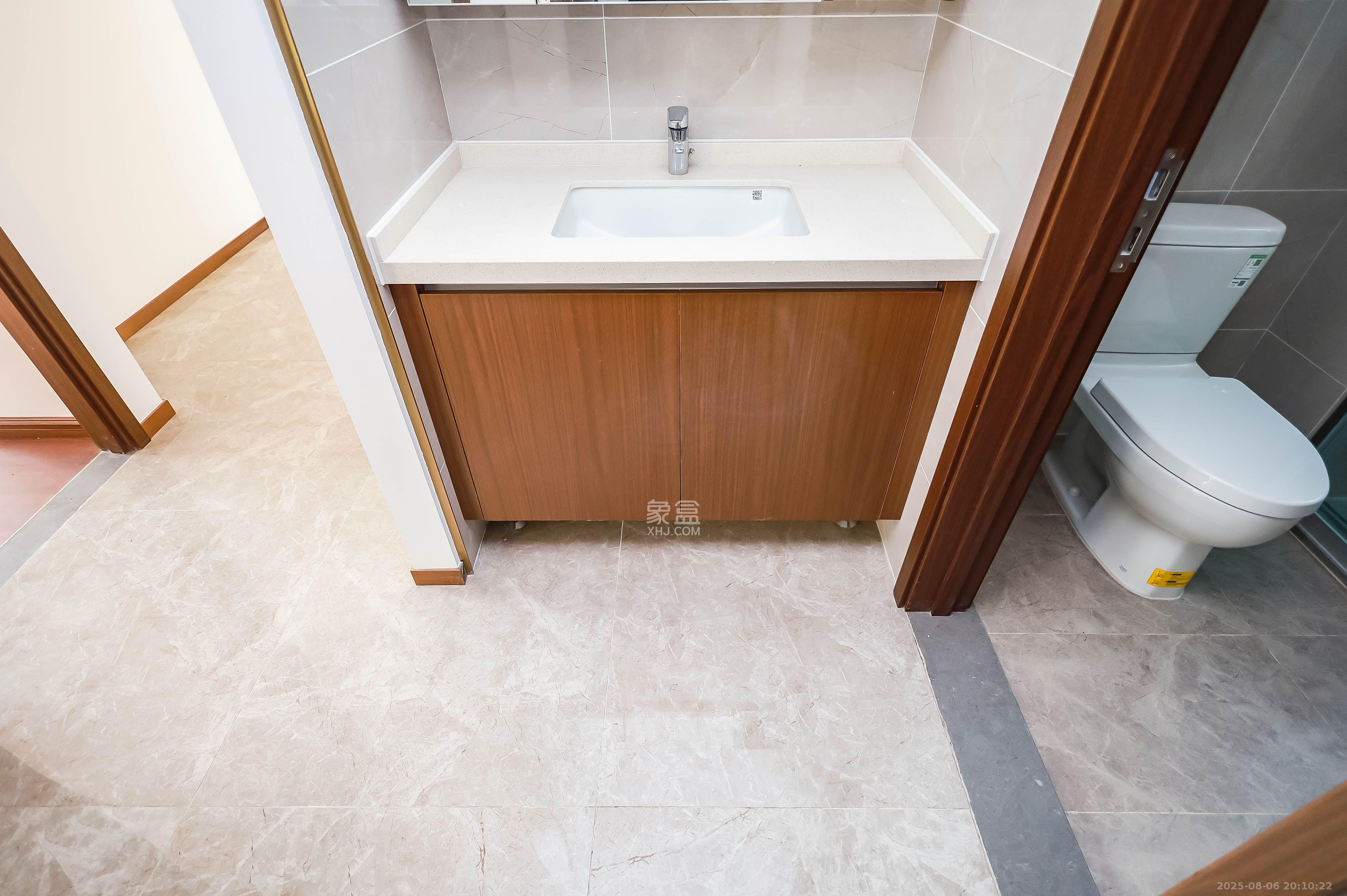 招商雍山湖 4室2厅2卫 3600.0元/月 招商雍山湖 4室2厅2卫 3600.0元/月室内图