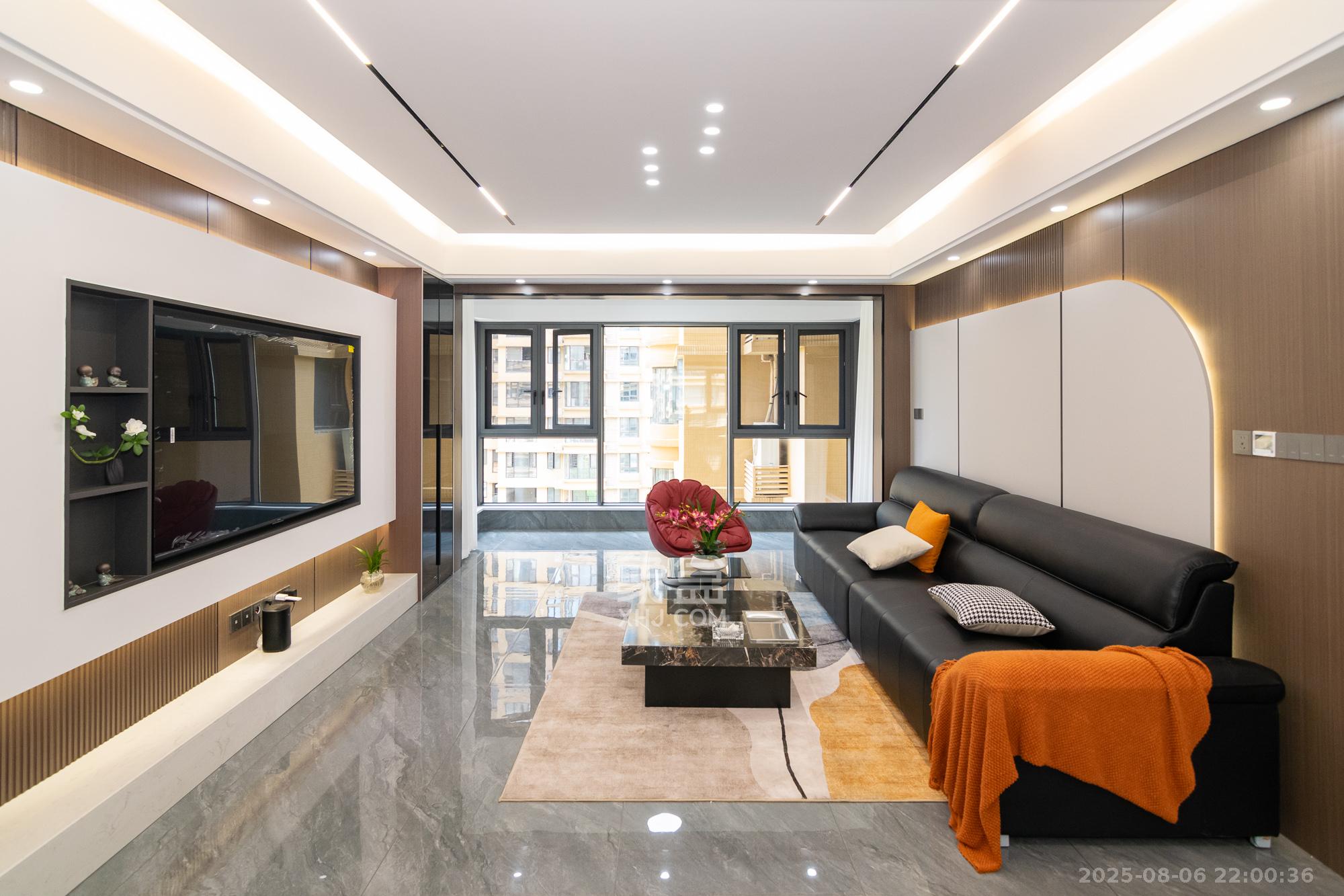 三润城（三润星城）  4室2厅2卫    125.3万