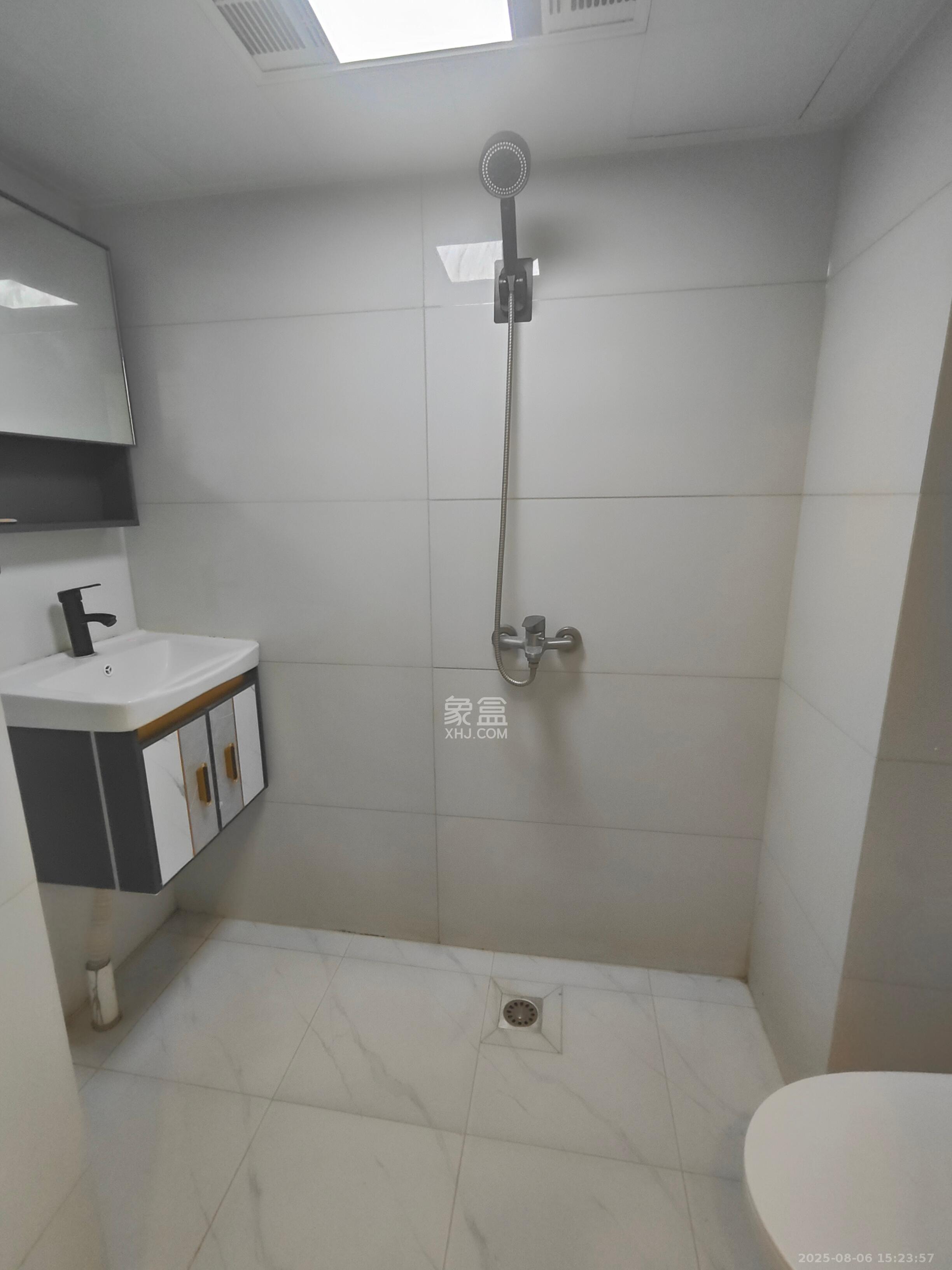 爱家当代境 2室1厅1卫 1800.0元/月 爱家当代境 2室1厅1卫 1800.0元/月室内图