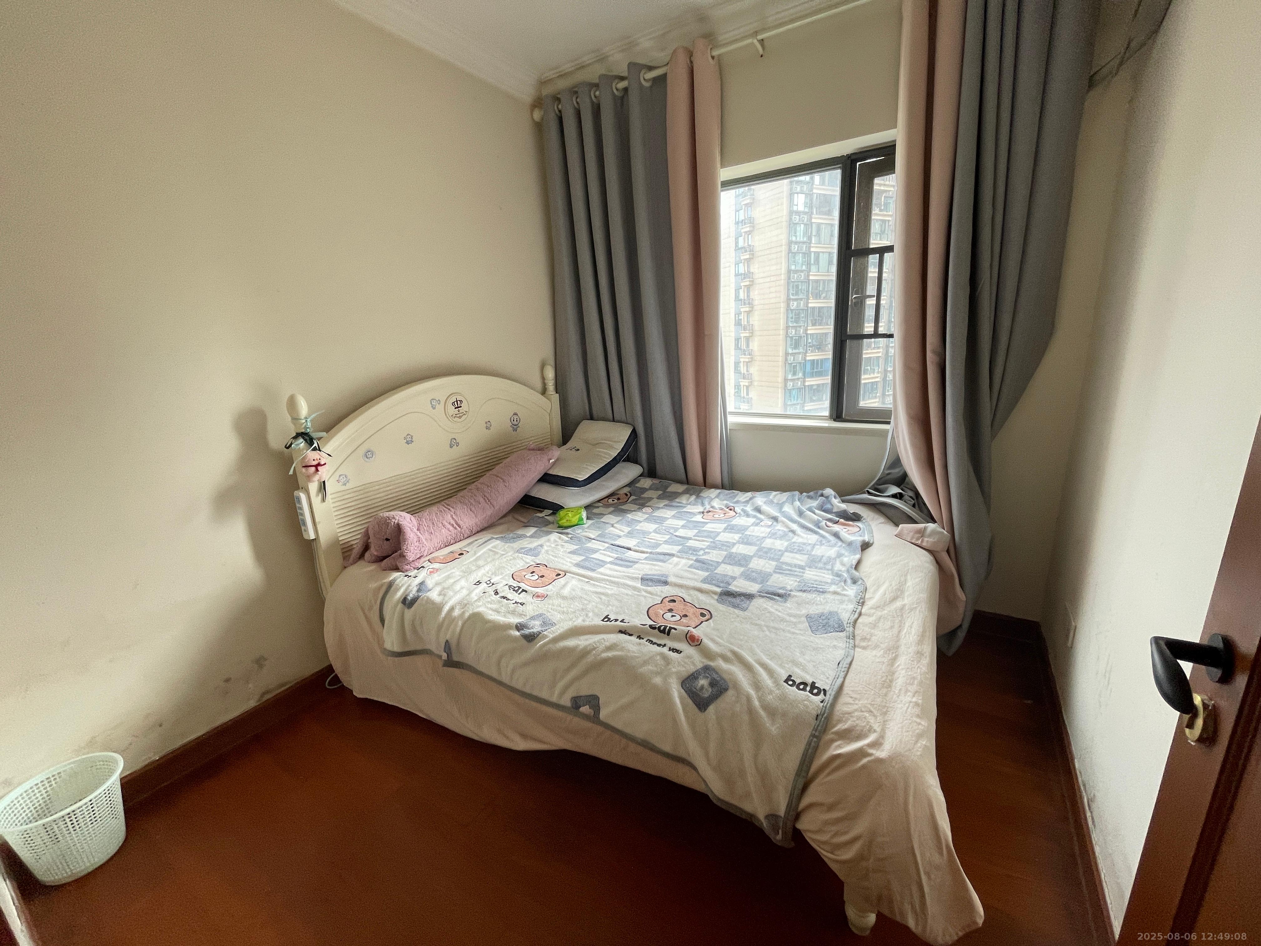 恒大华府 3室2厅2卫 2200.0元/月 恒大华府 3室2厅2卫 2200.0元/月室内图