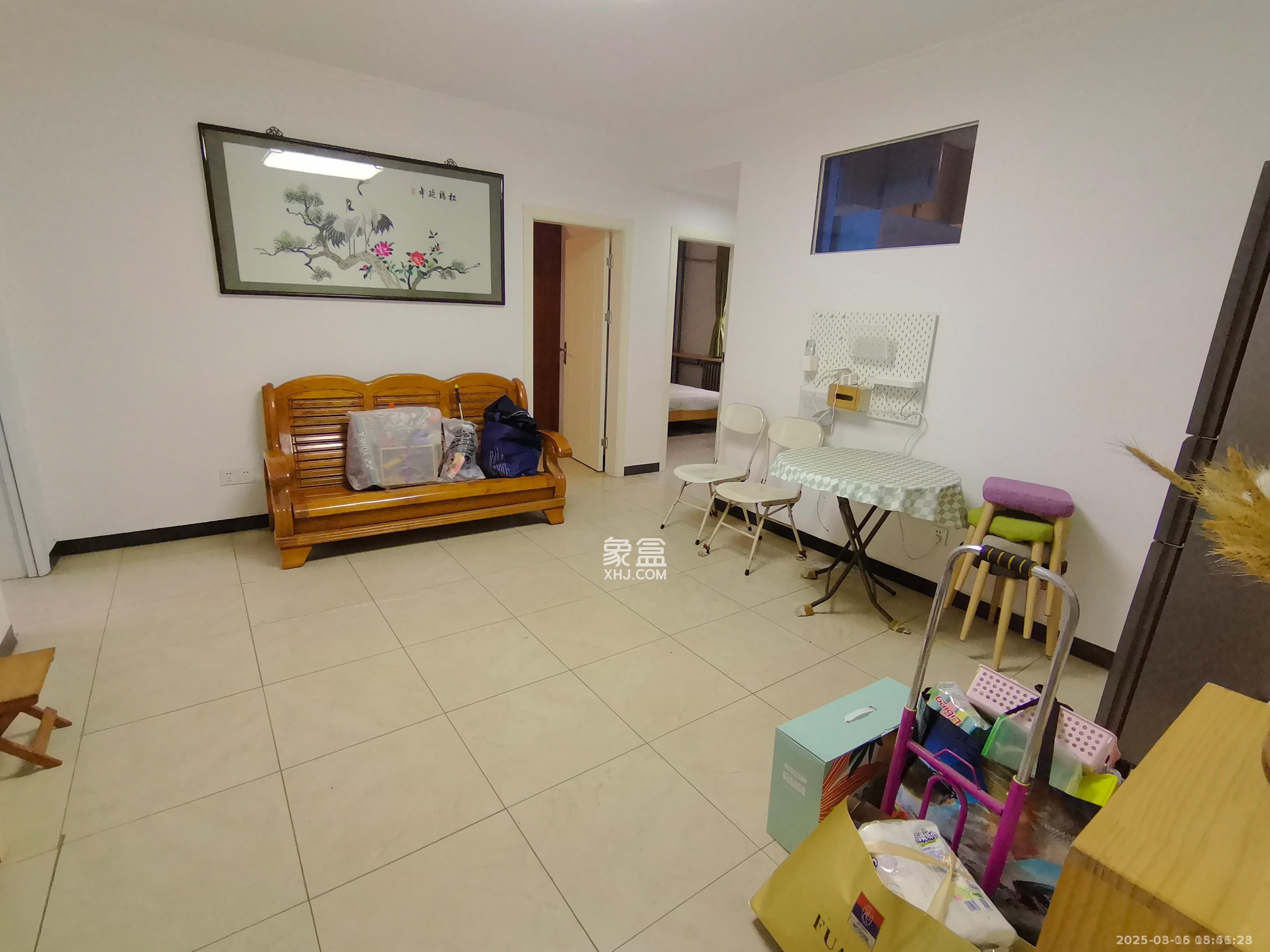 颐美园 4室1厅1卫 3200.0元/月 颐美园 4室1厅1卫 3200.0元/月室内图