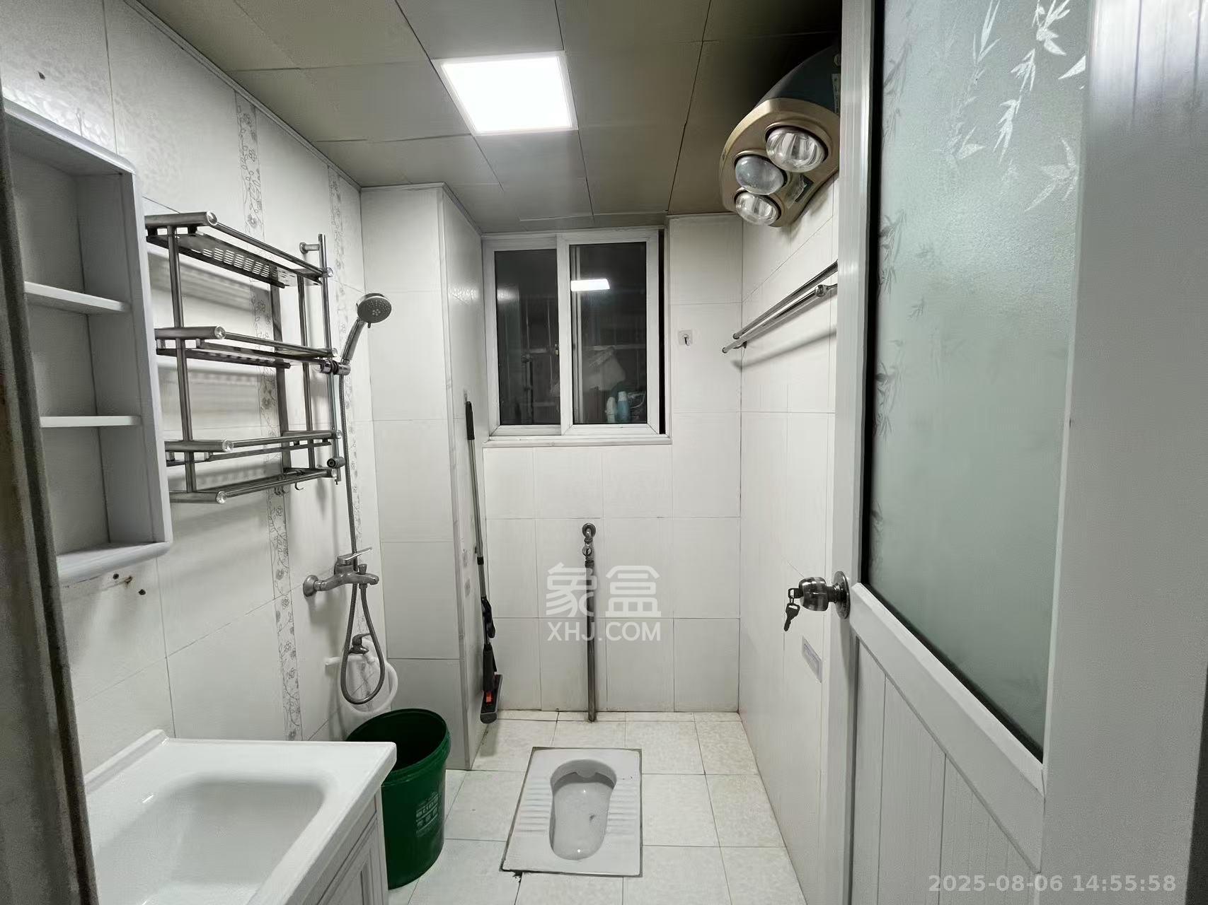 建鸿达现代公寓  1室1厅1卫    2300.0元/月室内图