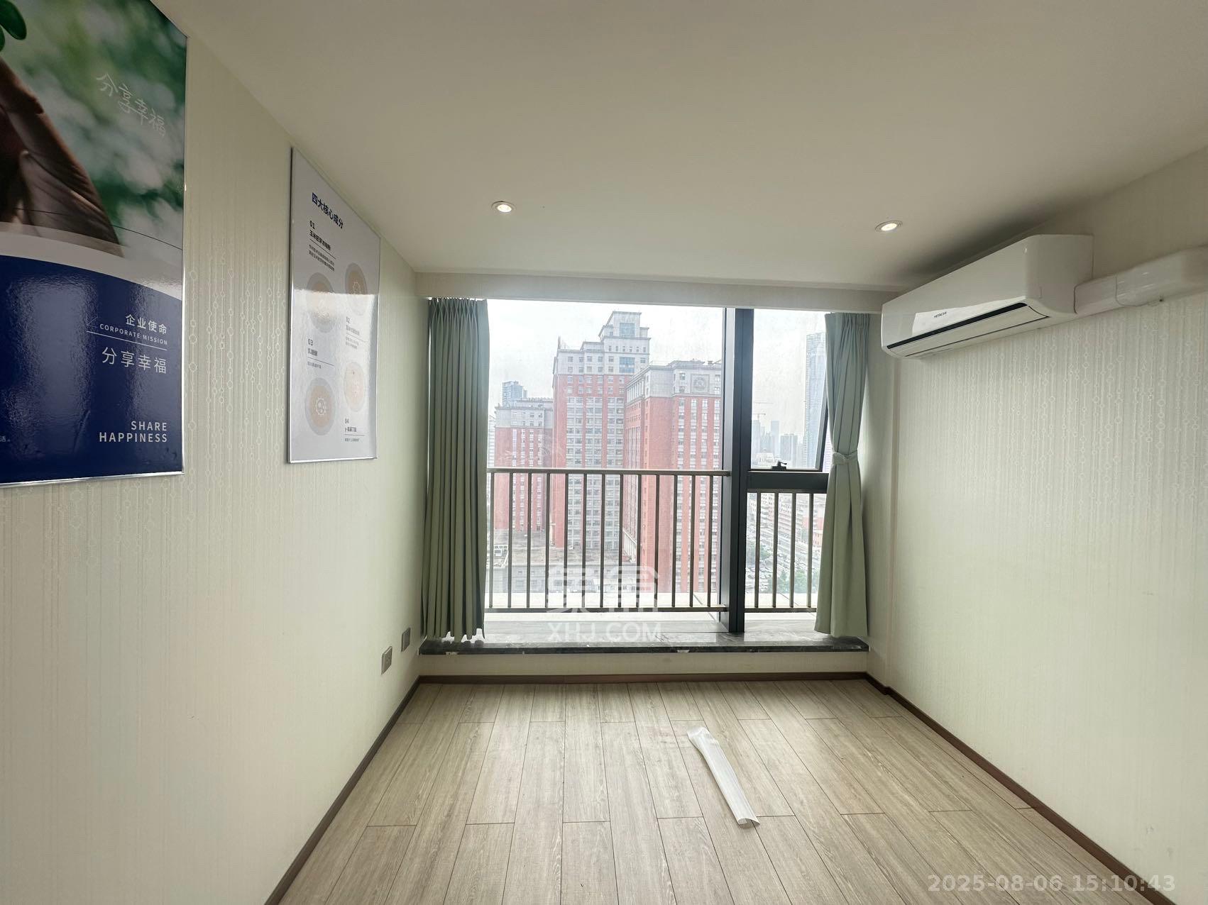 华远华时代 4室1厅2卫 4500.0元/月 华远华时代 4室1厅2卫 4500.0元/月室内图